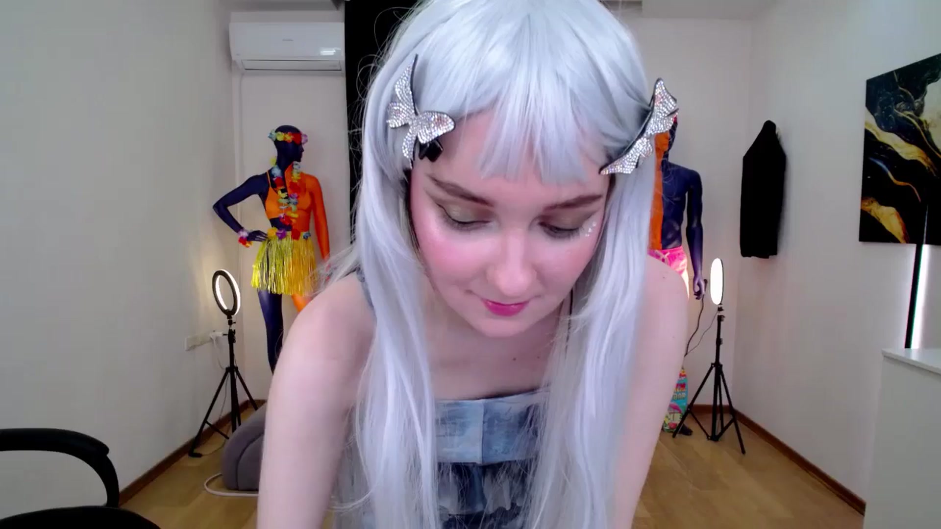 Gallery image thumbnail from Milim_Nava's myfreecams stream on, 10/24/2024, 10:57 image 13 of 20