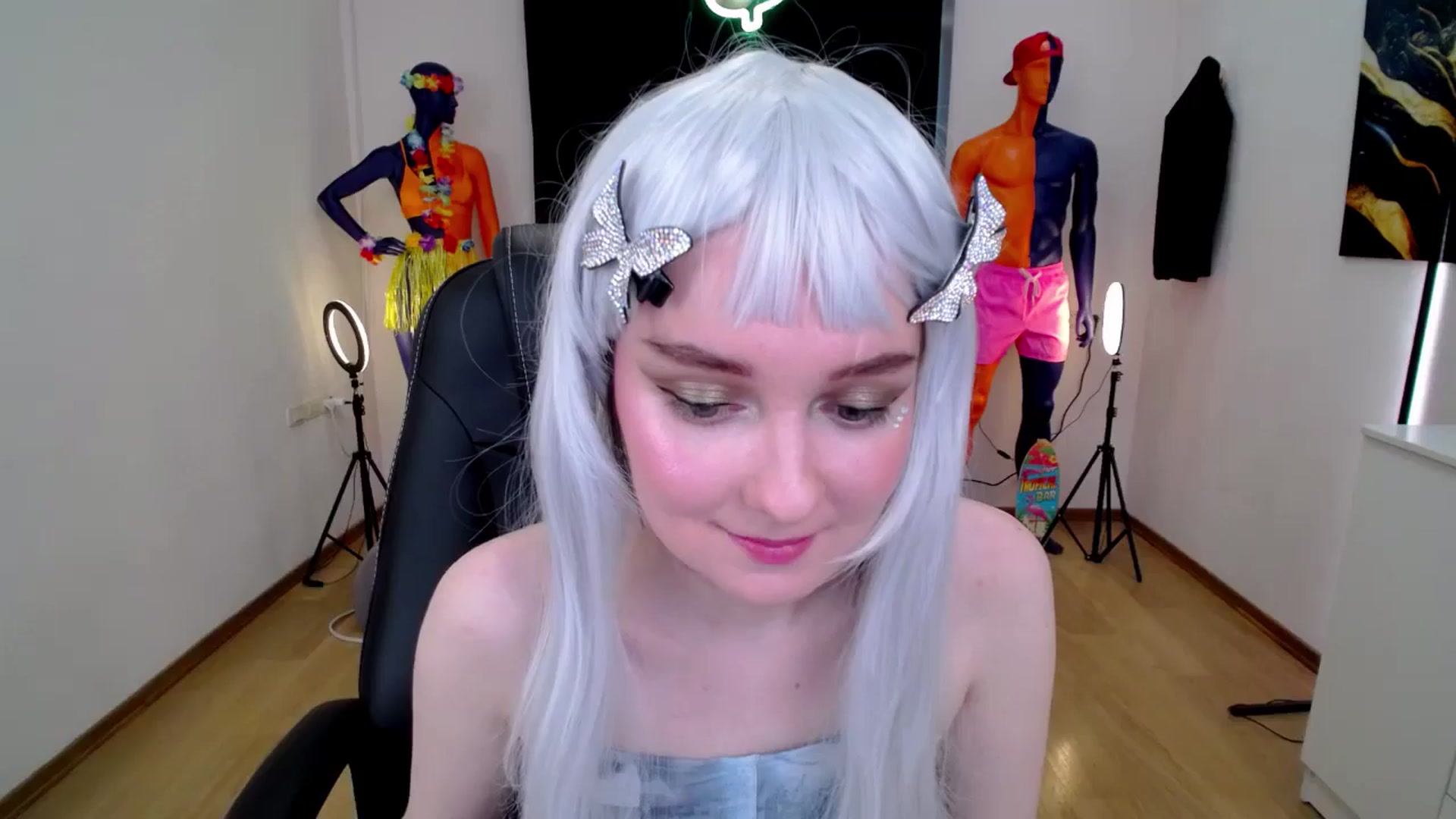 Gallery image thumbnail from Milim_Nava's myfreecams stream on, 10/24/2024, 10:57 image 17 of 20