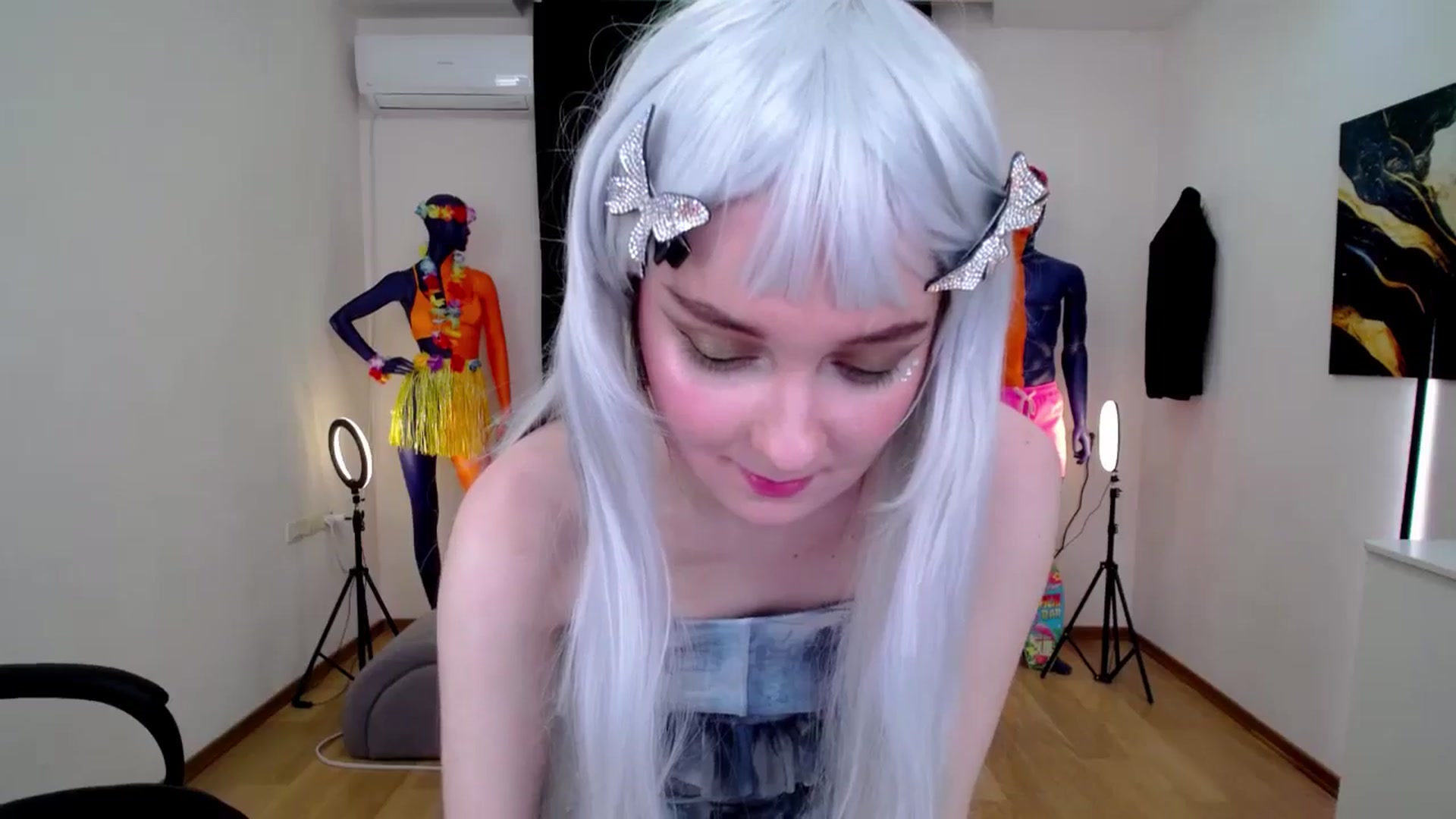 Gallery image thumbnail from Milim_Nava's myfreecams stream on, 10/24/2024, 10:57 image 16 of 20