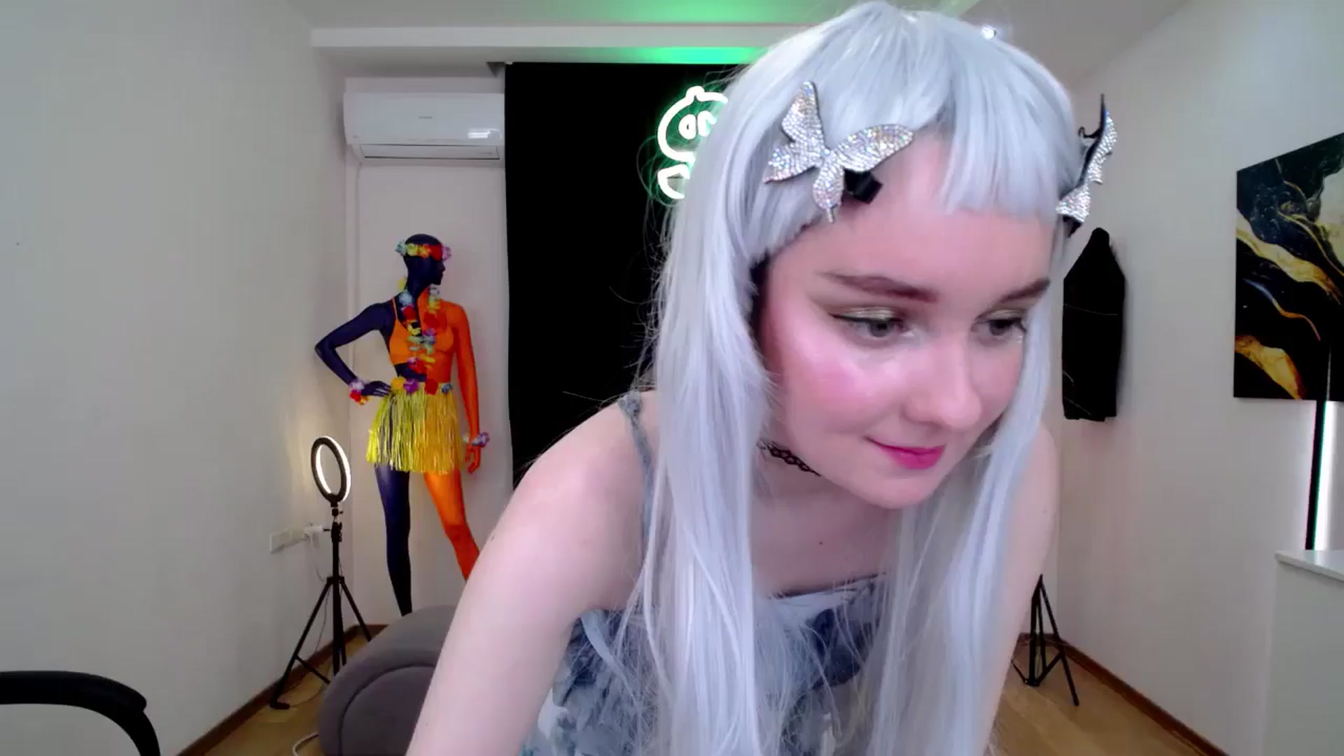 Gallery image thumbnail from Milim_Nava's myfreecams stream on, 10/24/2024, 12:07 image 17 of 20