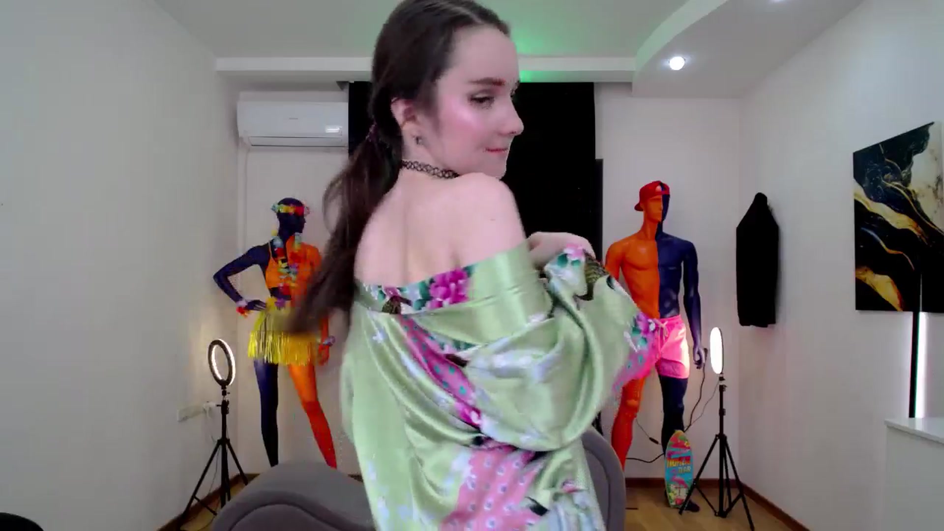 Gallery image thumbnail from Milim_Nava's myfreecams stream on, 10/24/2024, 14:13 image 11 of 20