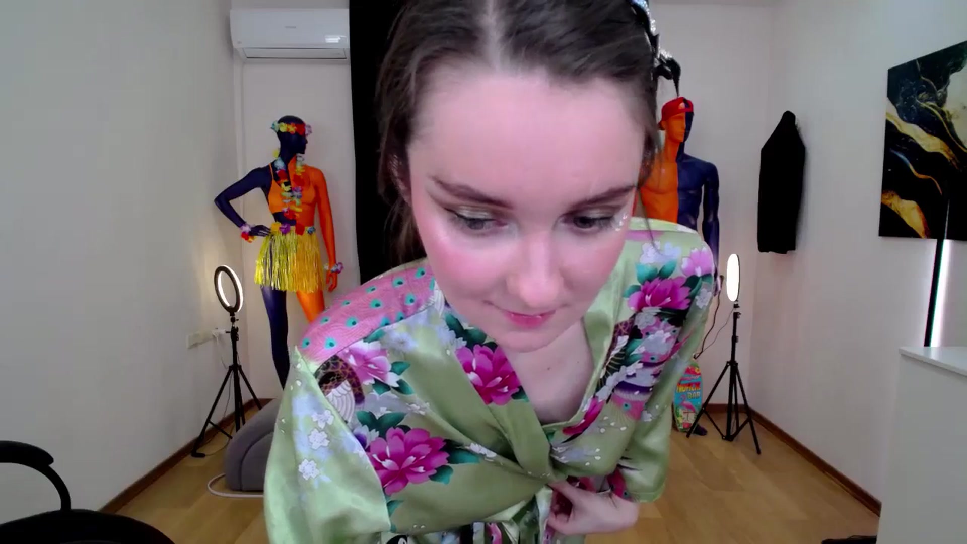 Gallery image thumbnail from Milim_Nava's myfreecams stream on, 10/24/2024, 14:13 image 15 of 20