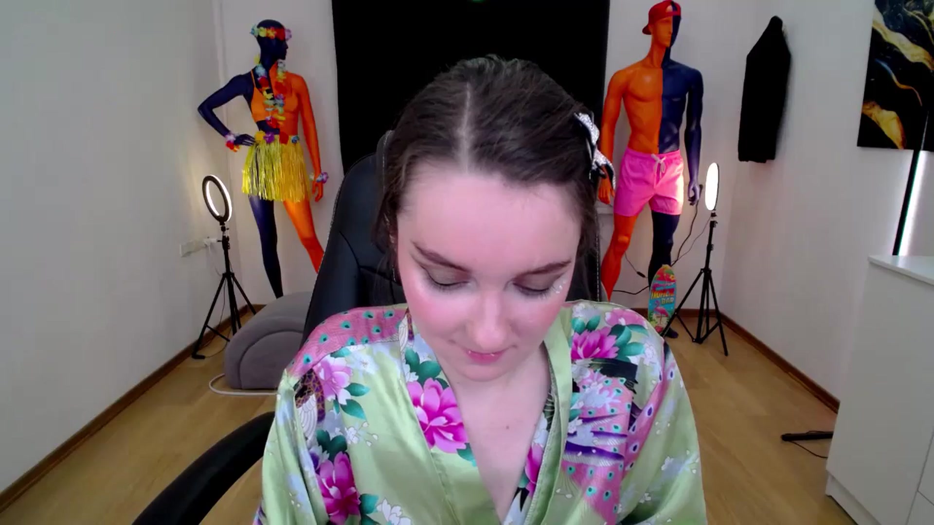 Gallery image thumbnail from Milim_Nava's myfreecams stream on, 10/24/2024, 14:13 image 8 of 20
