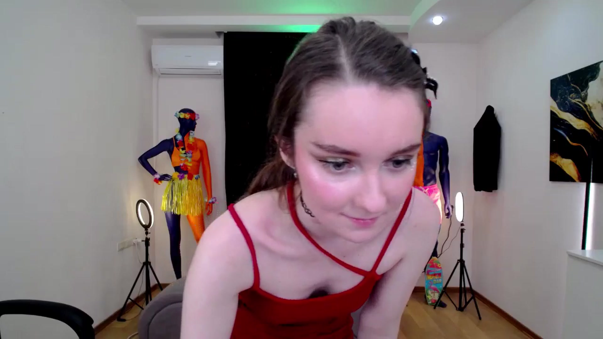 Gallery image thumbnail from Milim_Nava's myfreecams stream on, 10/24/2024, 14:41 image 16 of 20
