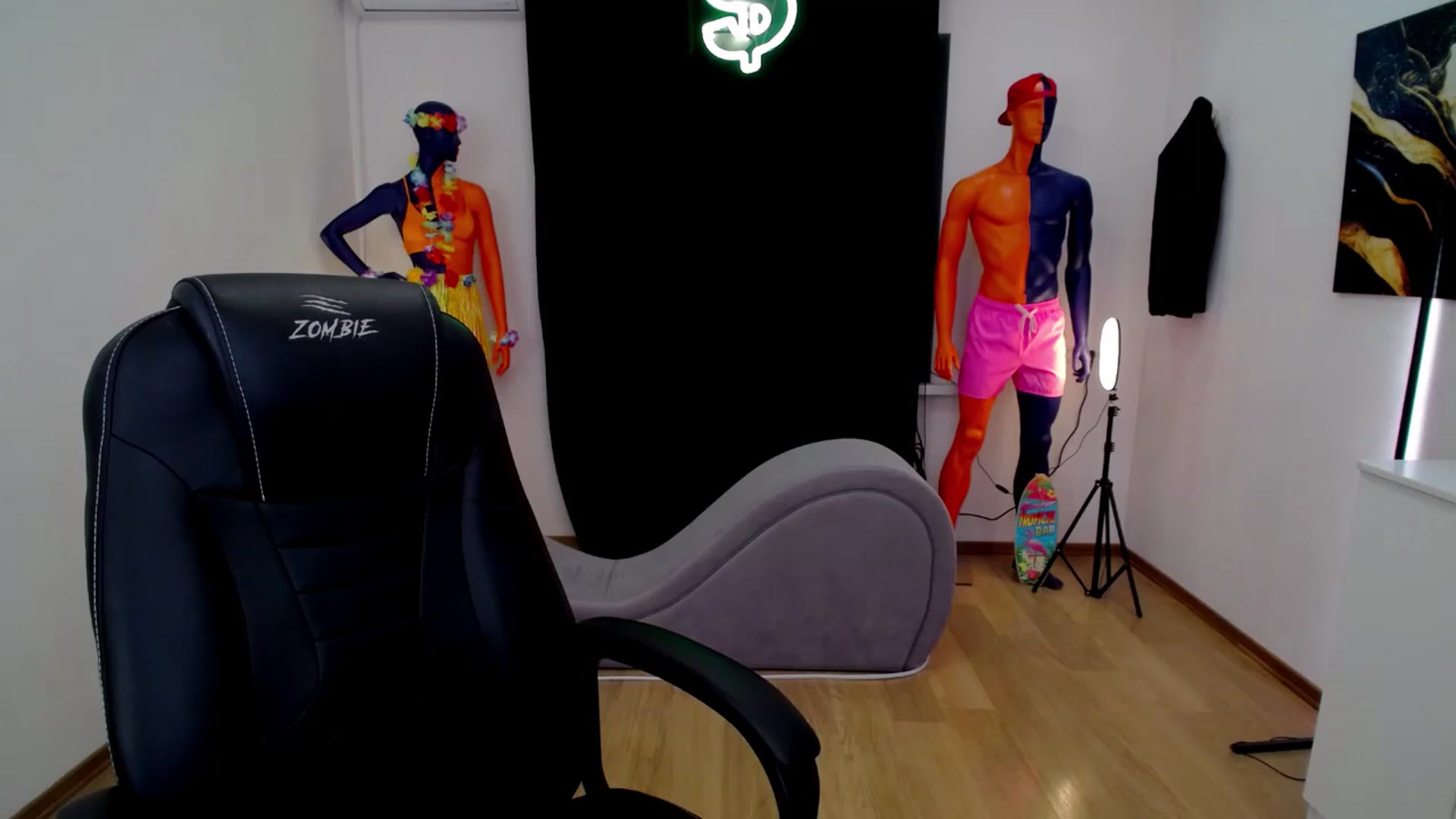 Gallery image thumbnail from Milim_Nava's myfreecams stream on, 10/24/2024, 14:41 image 5 of 20