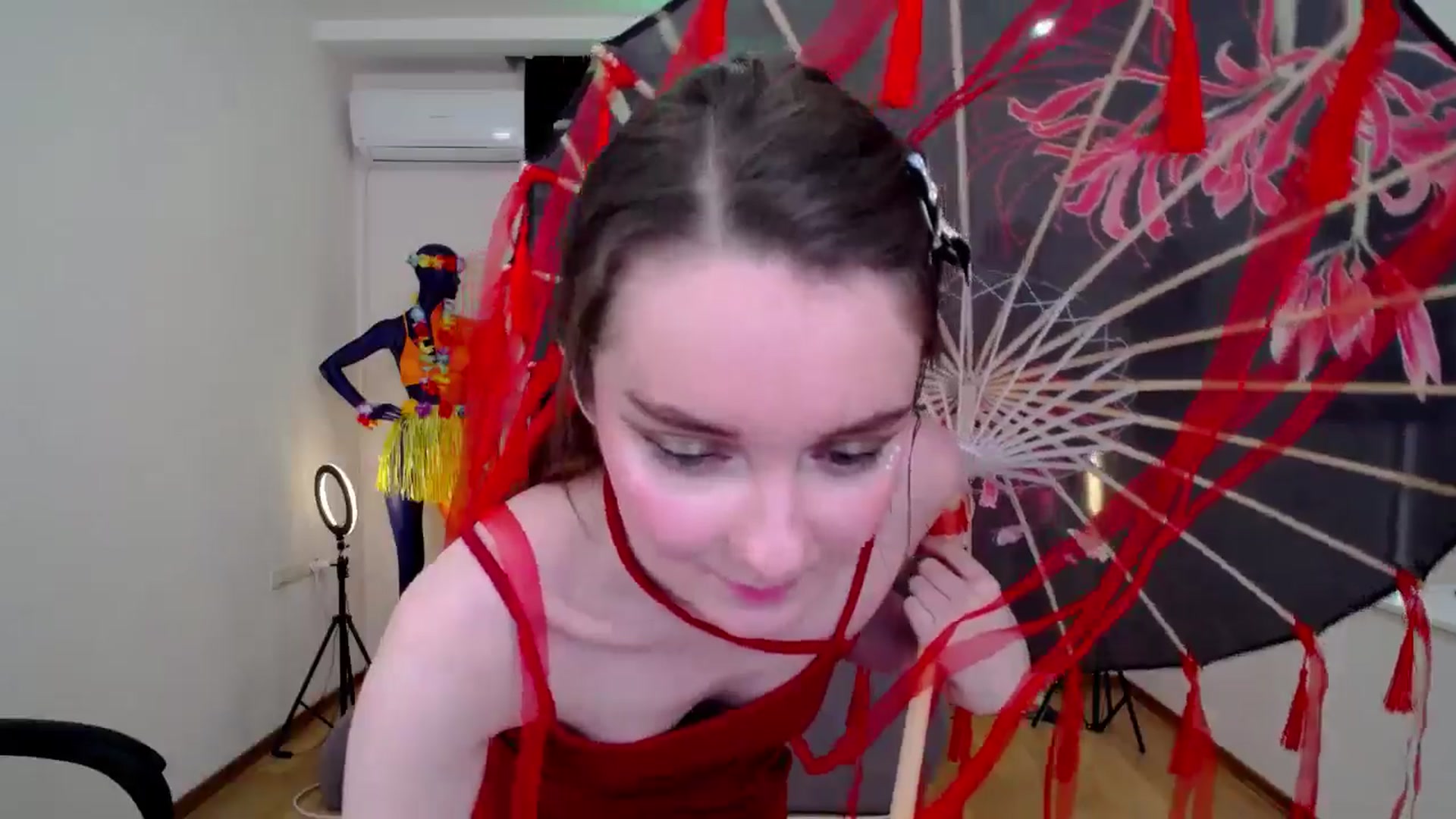 Gallery image thumbnail from Milim_Nava's myfreecams stream on, 10/24/2024, 15:51 image 2 of 20