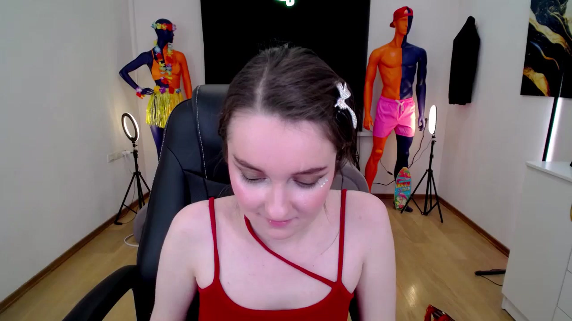 Gallery image thumbnail from Milim_Nava's myfreecams stream on, 10/24/2024, 18:38 image 2 of 20