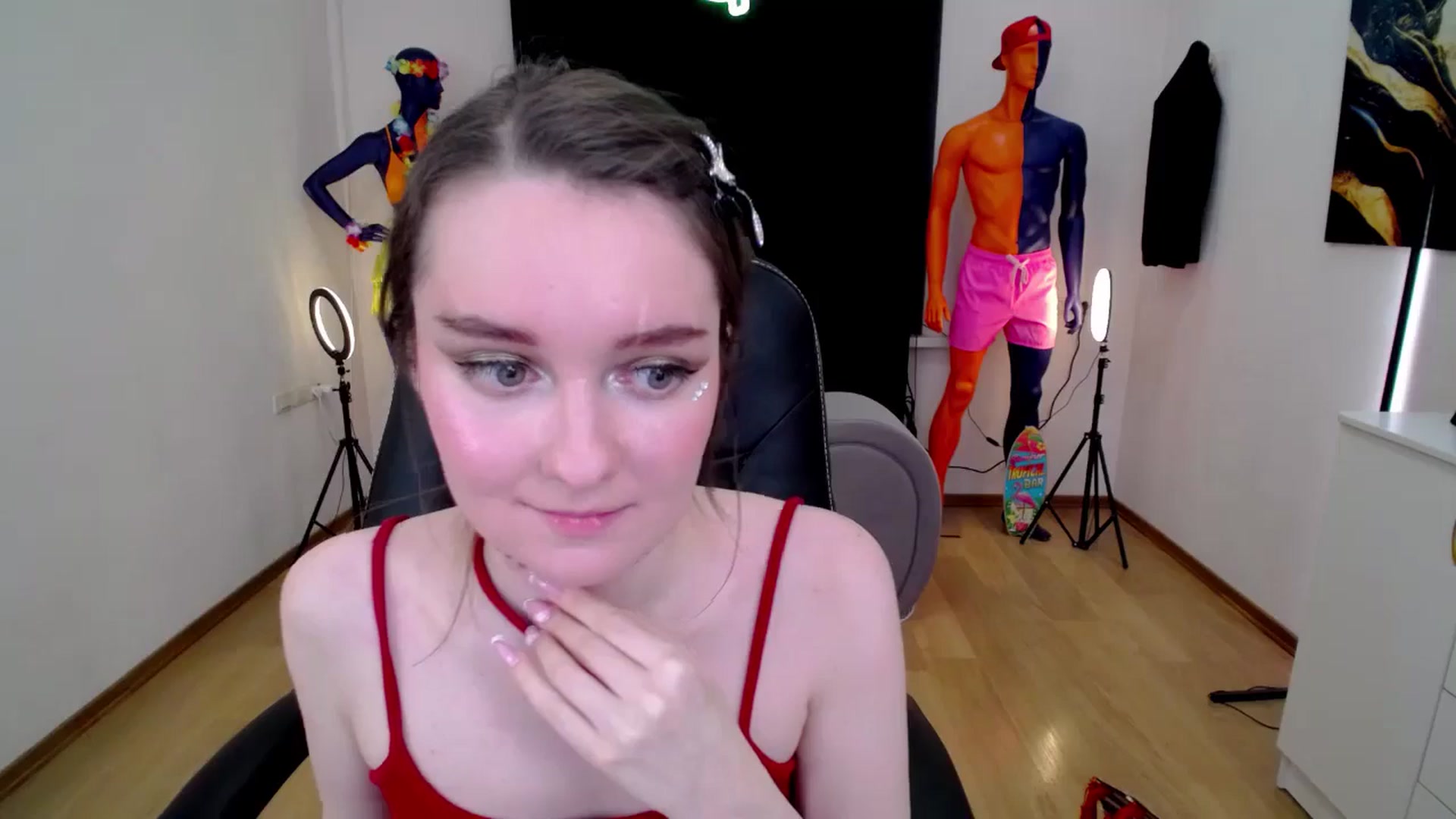 Gallery image thumbnail from Milim_Nava's myfreecams stream on, 10/24/2024, 18:38 image 3 of 20