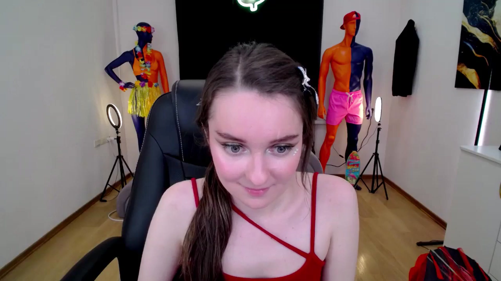 Gallery image thumbnail from Milim_Nava's myfreecams stream on, 10/24/2024, 18:38 image 9 of 20