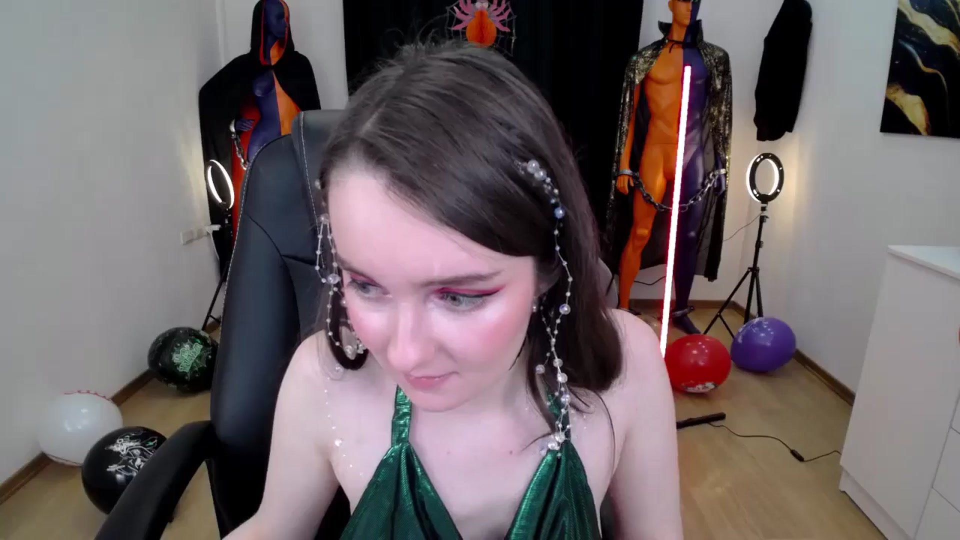 Gallery image thumbnail from Milim_Nava's myfreecams stream on, 10/25/2024, 16:34 image 17 of 20