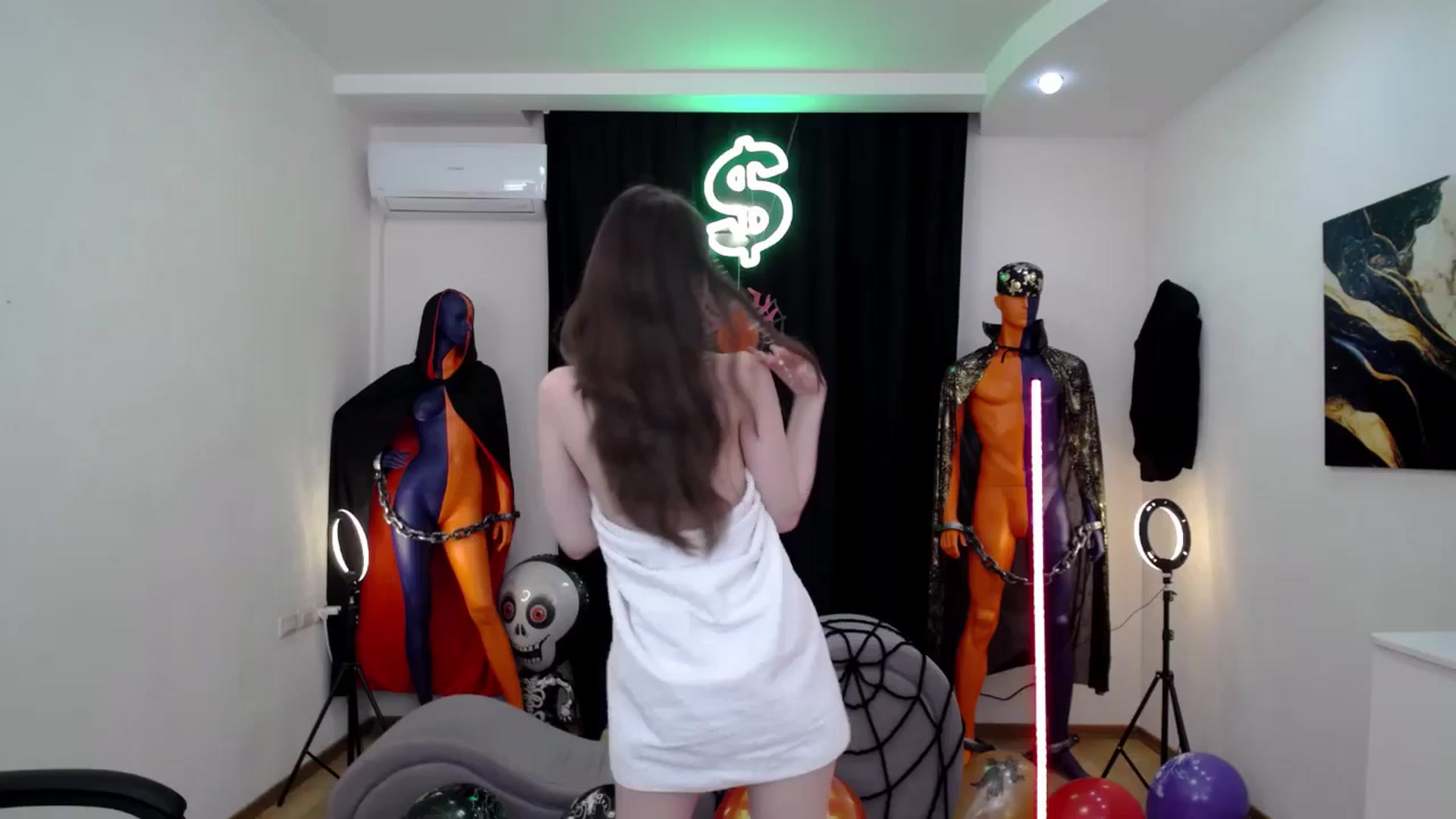 Gallery image thumbnail from Milim_Nava's myfreecams stream on, 10/25/2024, 16:34 image 1 of 20