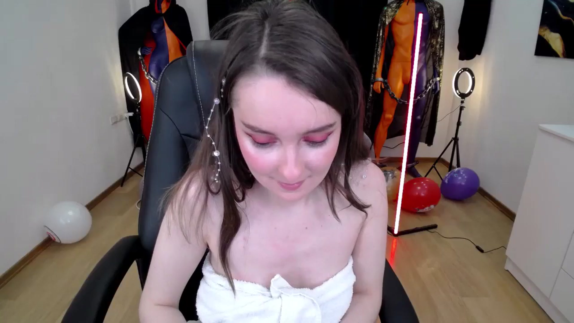 Gallery image thumbnail from Milim_Nava's myfreecams stream on, 10/25/2024, 16:34 image 5 of 20