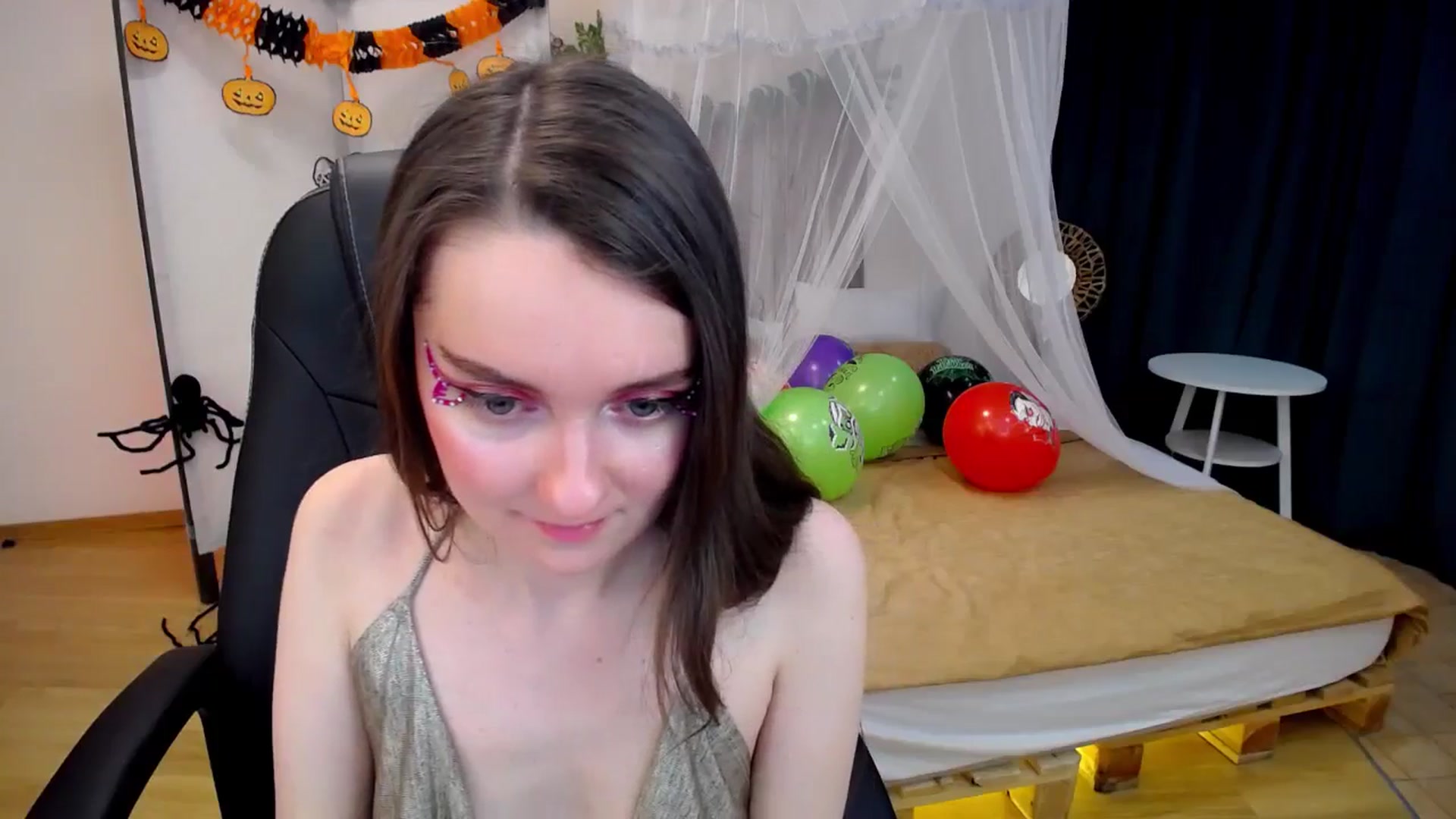 Gallery image thumbnail from Milim_Nava's myfreecams stream on, 10/27/2024, 11:54 image 15 of 20