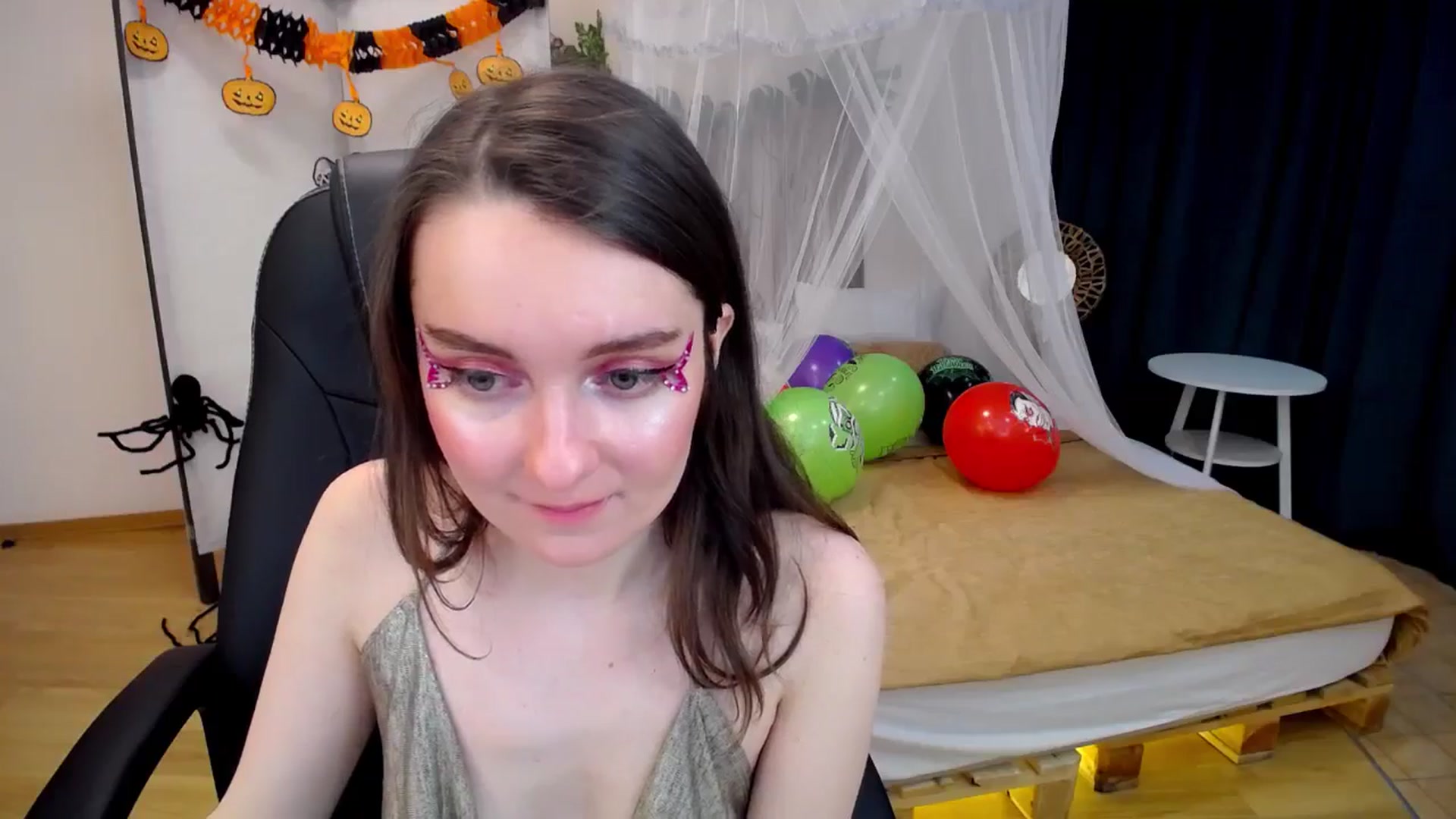 Gallery image thumbnail from Milim_Nava's myfreecams stream on, 10/27/2024, 11:54 image 18 of 20