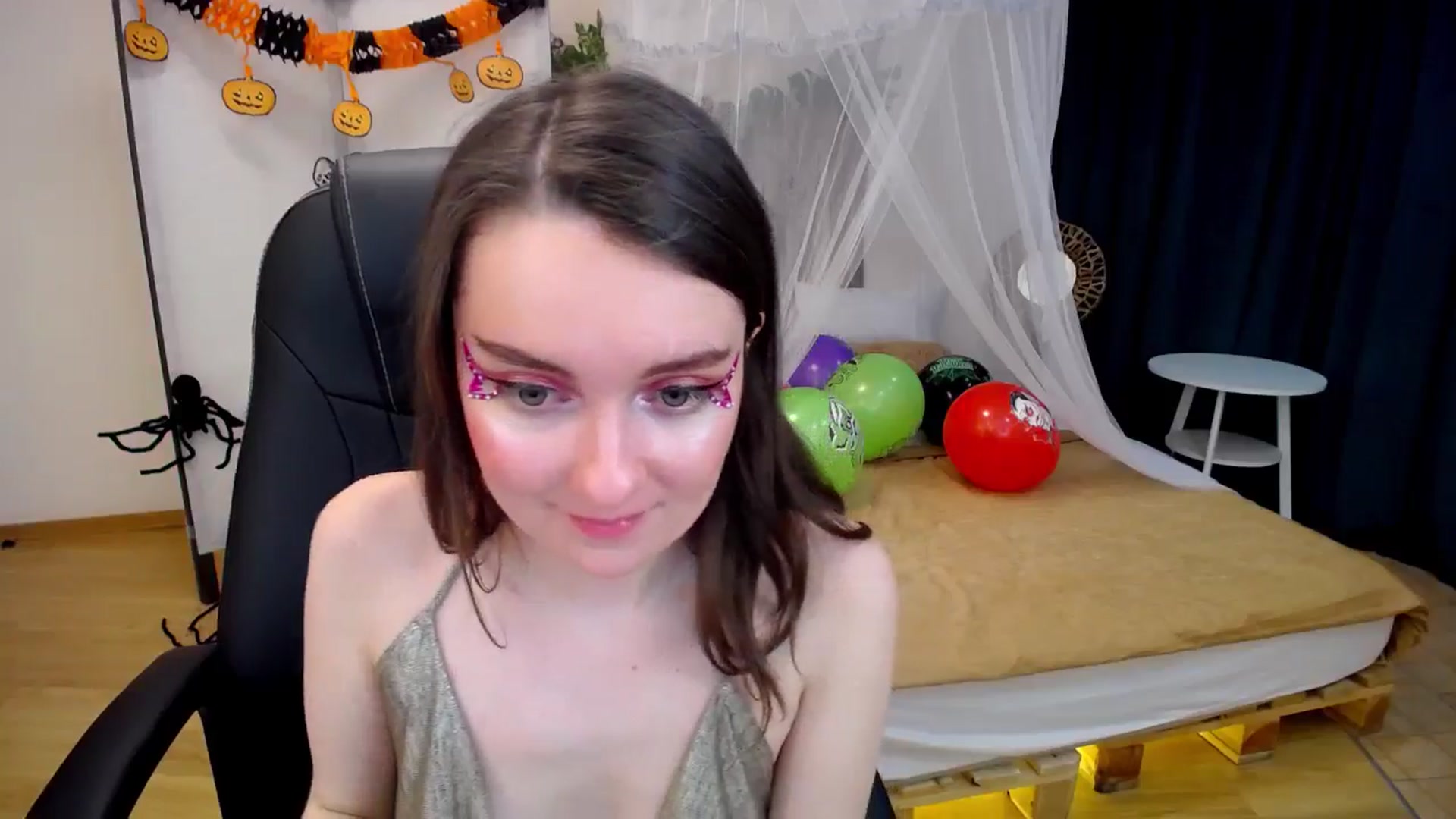 Gallery image thumbnail from Milim_Nava's myfreecams stream on, 10/27/2024, 11:54 image 17 of 20