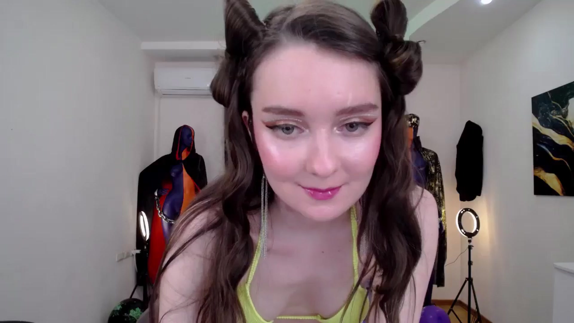 Gallery image thumbnail from Milim_Nava's myfreecams stream on, 10/28/2024, 08:41 image 10 of 20
