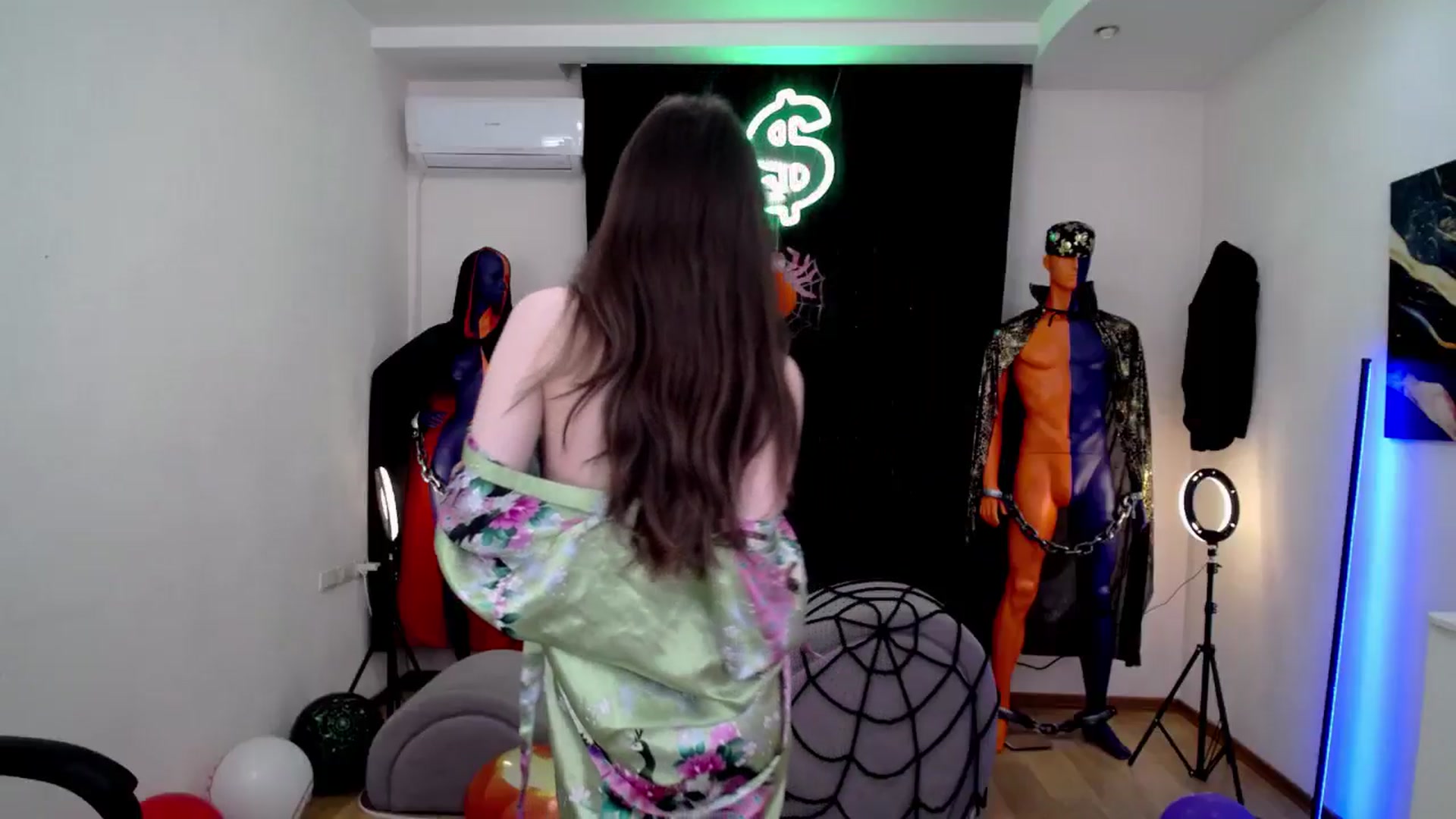 Gallery image thumbnail from Milim_Nava's myfreecams stream on, 10/29/2024, 07:19 image 16 of 20