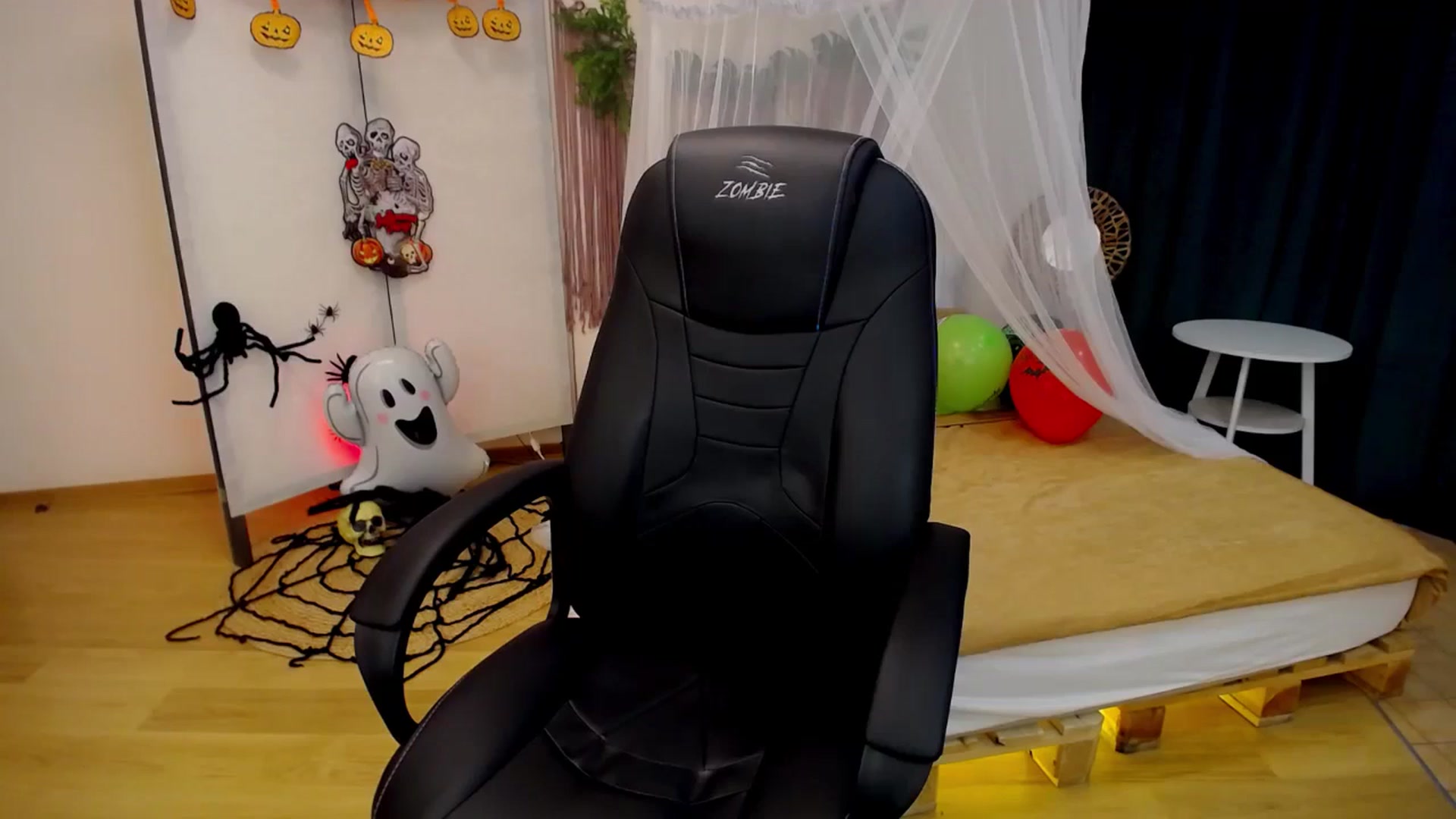 Gallery image thumbnail from Milim_Nava's myfreecams stream on, 10/30/2024, 09:57 image 9 of 20