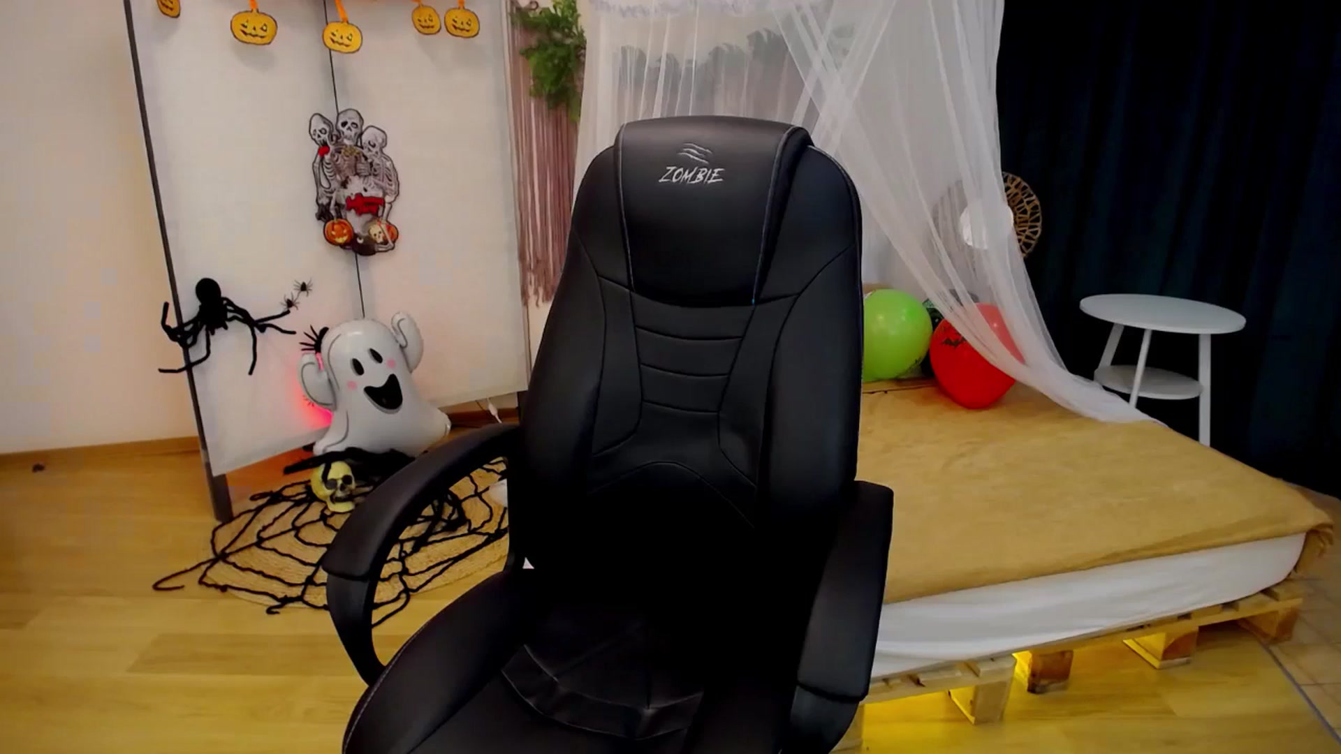 Gallery image thumbnail from Milim_Nava's myfreecams stream on, 10/30/2024, 09:57 image 10 of 20