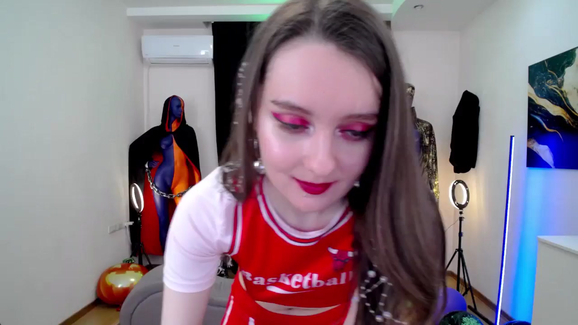 Gallery image thumbnail from Milim_Nava's myfreecams stream on, 10/31/2024, 09:24 image 17 of 20
