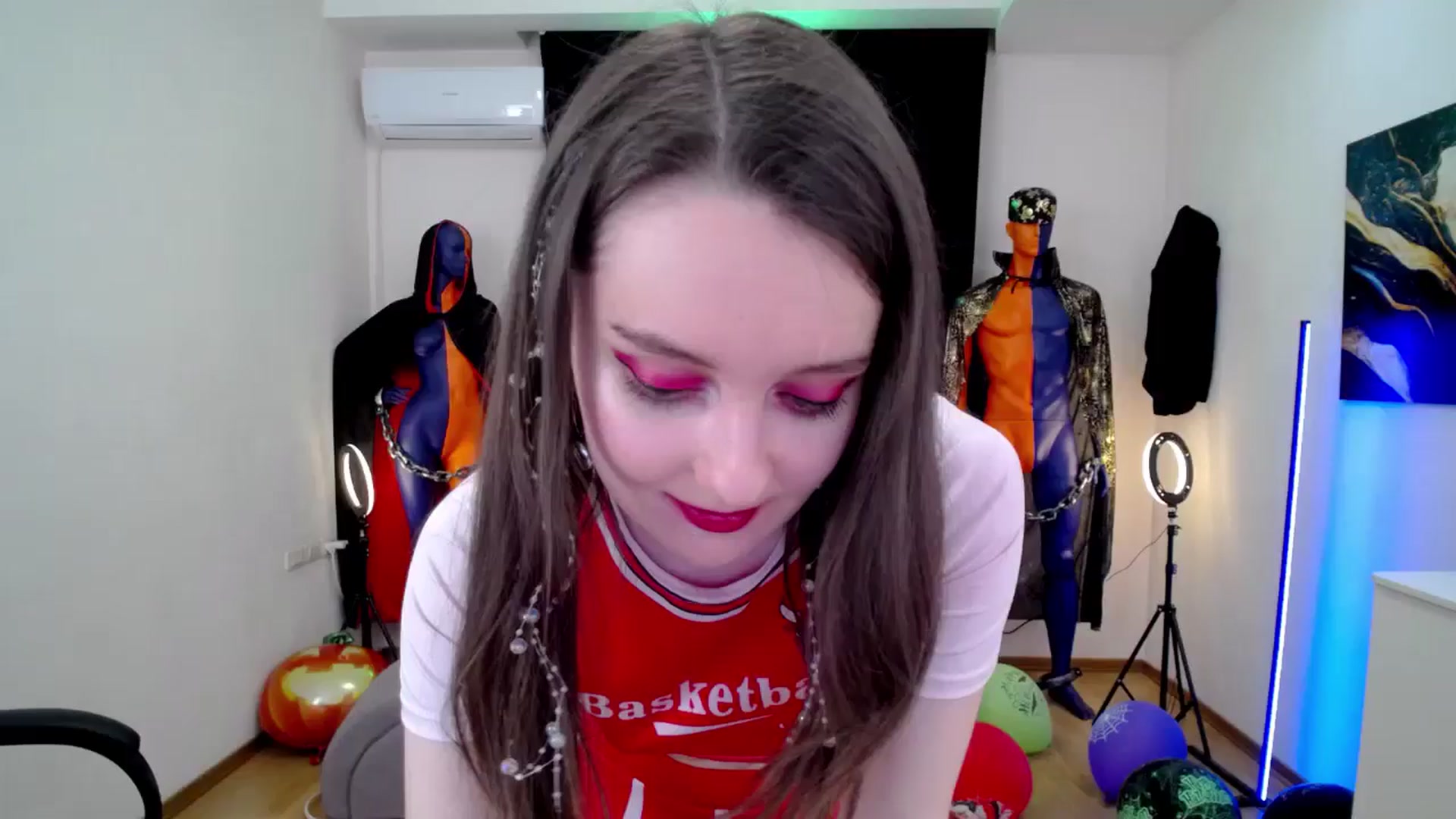 Gallery image thumbnail from Milim_Nava's myfreecams stream on, 10/31/2024, 09:24 image 4 of 20