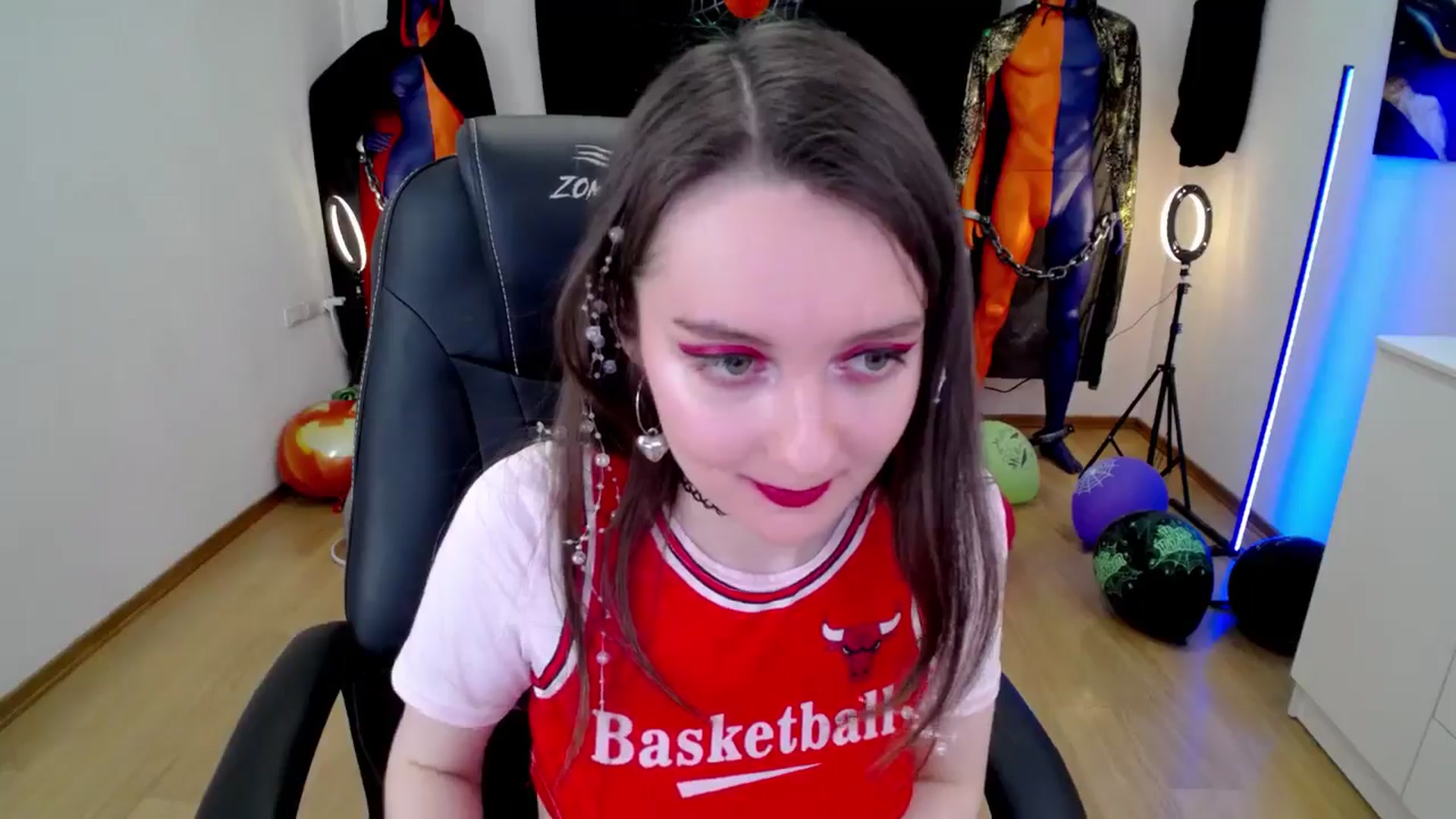 Gallery image thumbnail from Milim_Nava's myfreecams stream on, 10/31/2024, 09:52 image 18 of 20