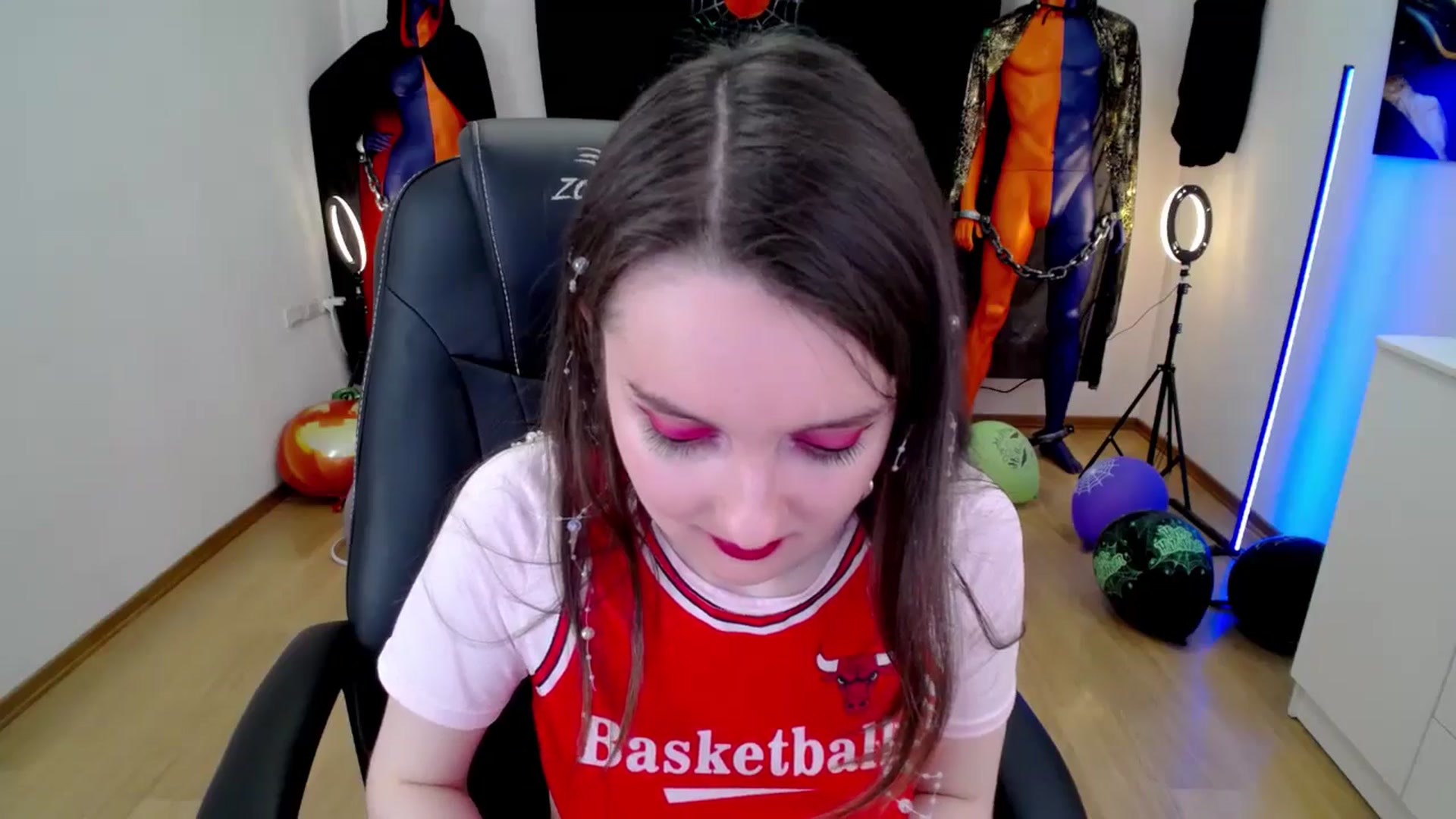 Gallery image thumbnail from Milim_Nava's myfreecams stream on, 10/31/2024, 09:52 image 9 of 20