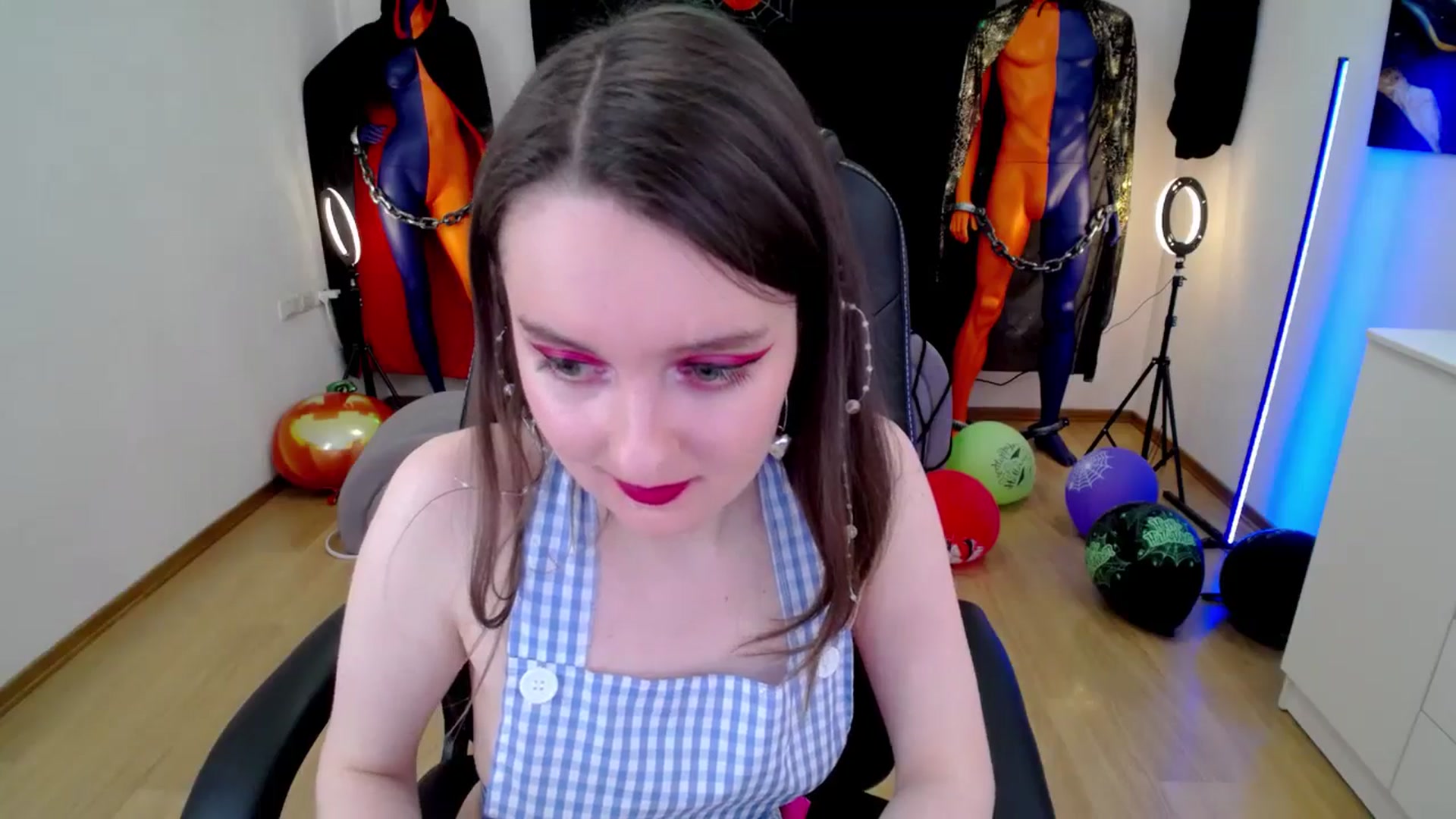 Gallery image thumbnail from Milim_Nava's myfreecams stream on, 10/31/2024, 10:49 image 9 of 20