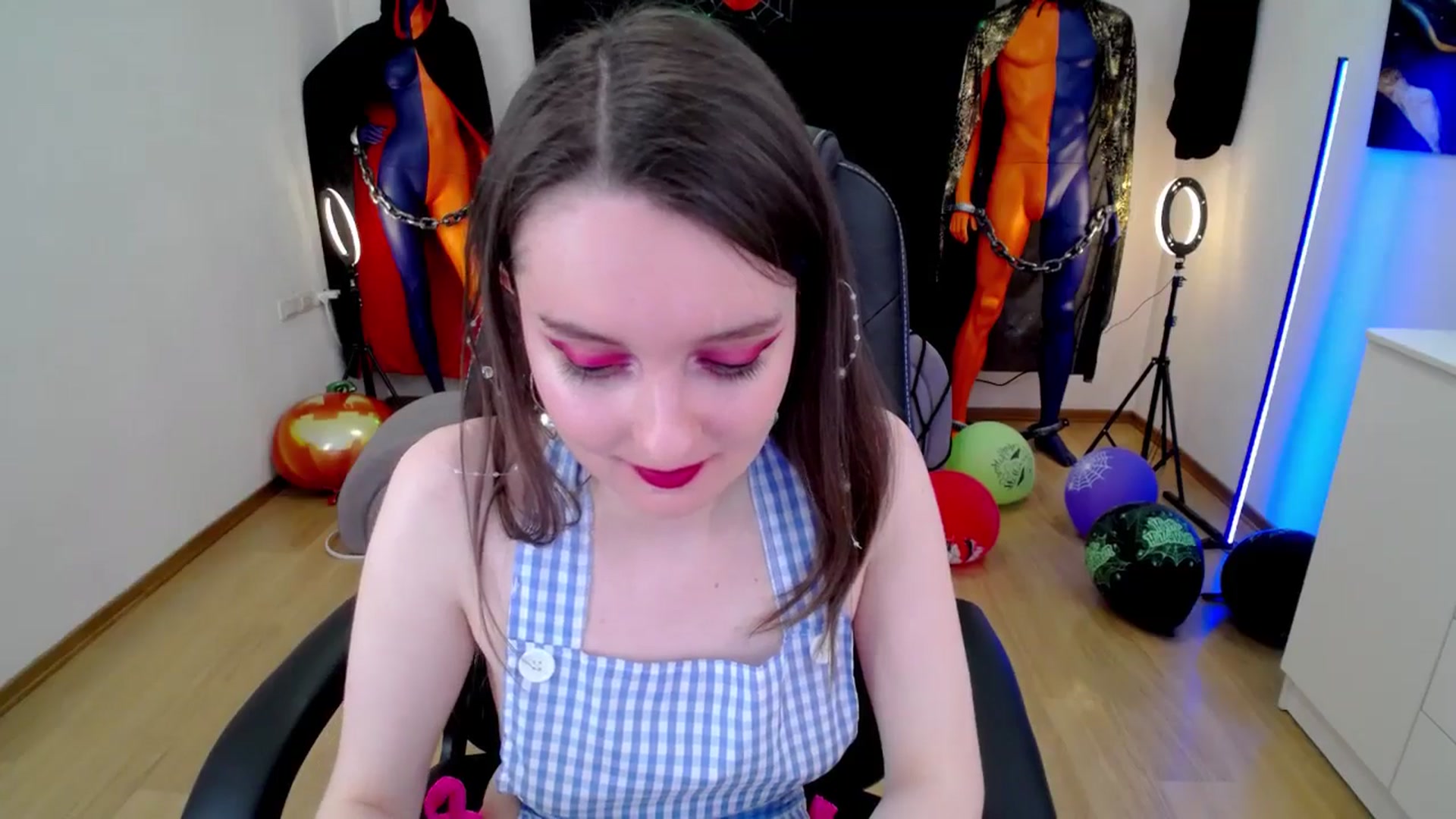 Gallery image thumbnail from Milim_Nava's myfreecams stream on, 10/31/2024, 10:49 image 8 of 20