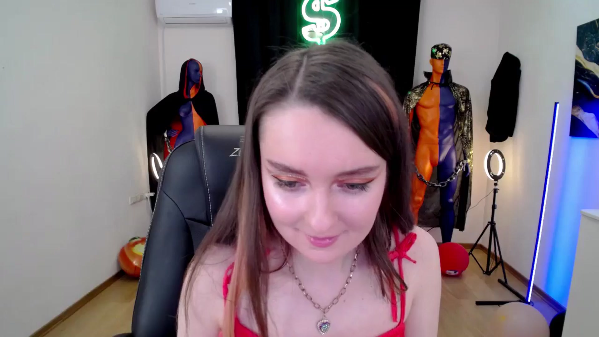 Gallery image thumbnail from Milim_Nava's myfreecams stream on, 11/01/2024, 14:02 image 20 of 20