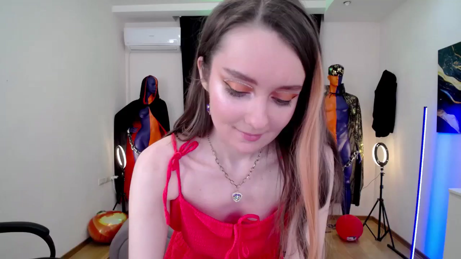Gallery image thumbnail from Milim_Nava's myfreecams stream on, 11/01/2024, 14:02 image 6 of 20