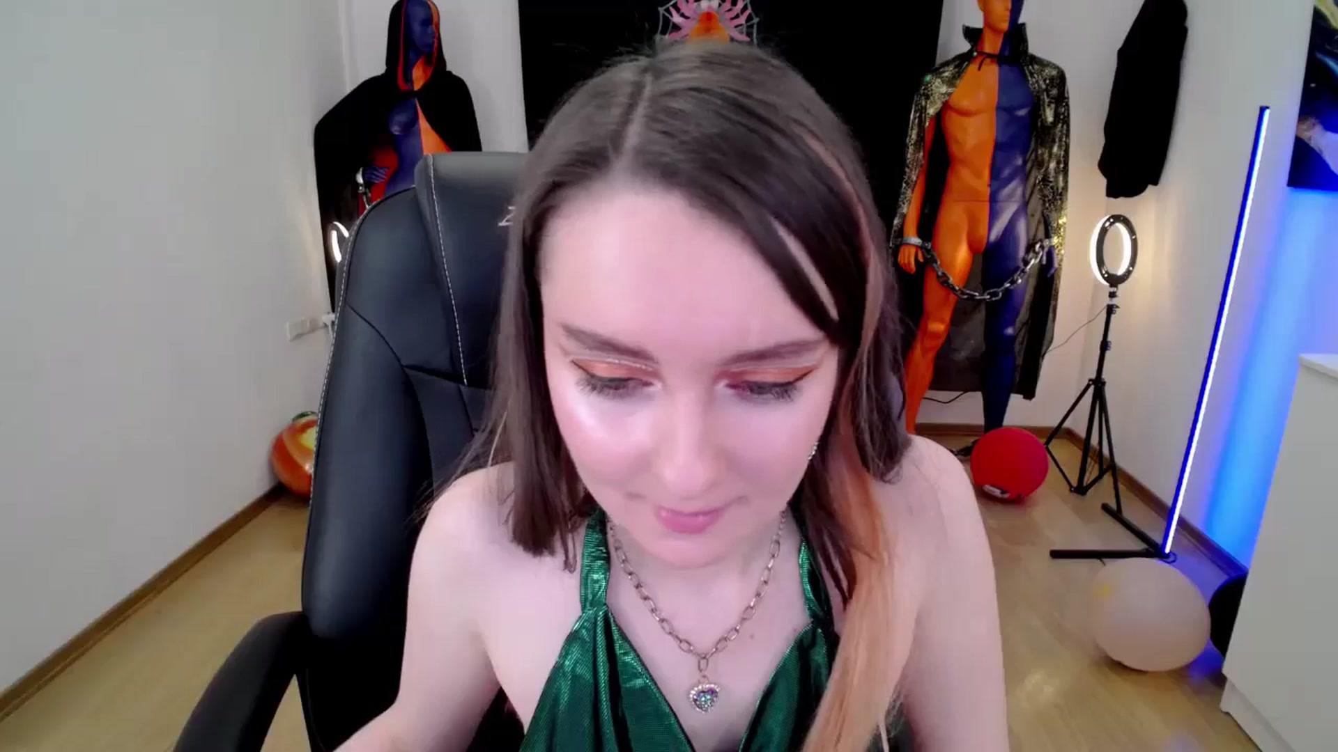Gallery image thumbnail from Milim_Nava's myfreecams stream on, 11/01/2024, 15:21 image 2 of 20