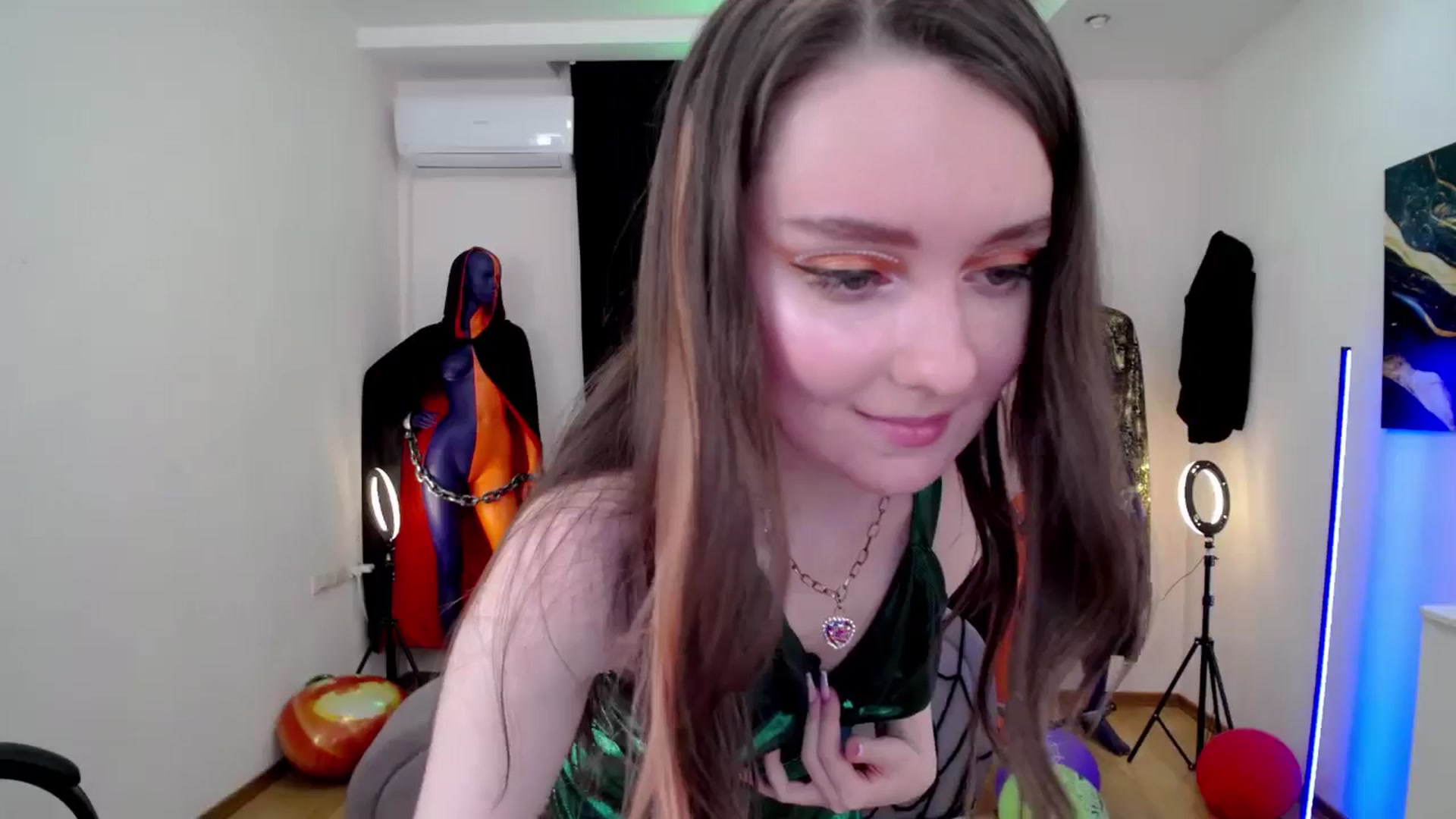 Gallery image thumbnail from Milim_Nava's myfreecams stream on, 11/01/2024, 15:21 image 18 of 20