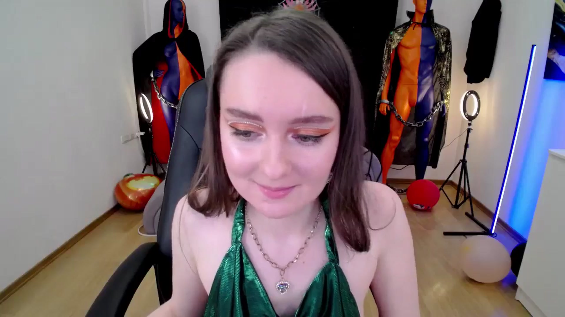 Gallery image thumbnail from Milim_Nava's myfreecams stream on, 11/01/2024, 15:21 image 4 of 20