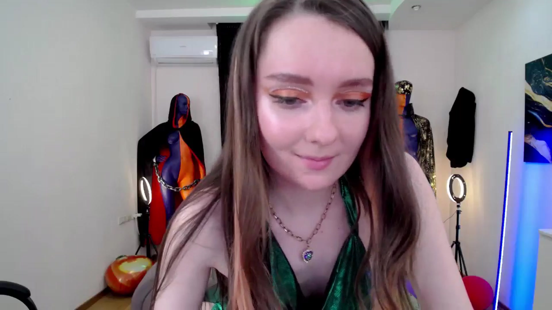 Gallery image thumbnail from Milim_Nava's myfreecams stream on, 11/01/2024, 15:21 image 19 of 20