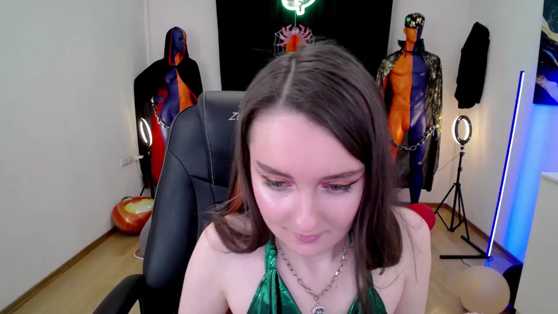 Gallery image thumbnail from Milim_Nava's myfreecams stream on, 11/01/2024, 15:21 image 13 of 20
