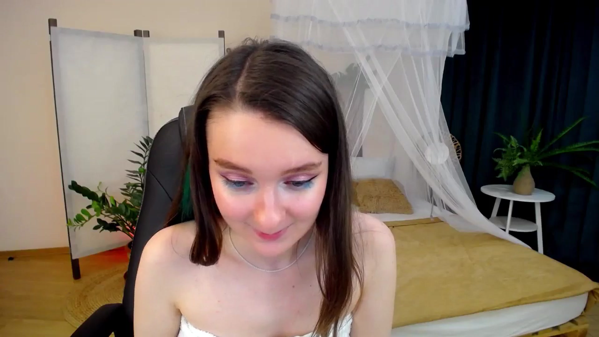 Gallery image thumbnail from Milim_Nava's myfreecams stream on, 11/05/2024, 08:46 image 14 of 20