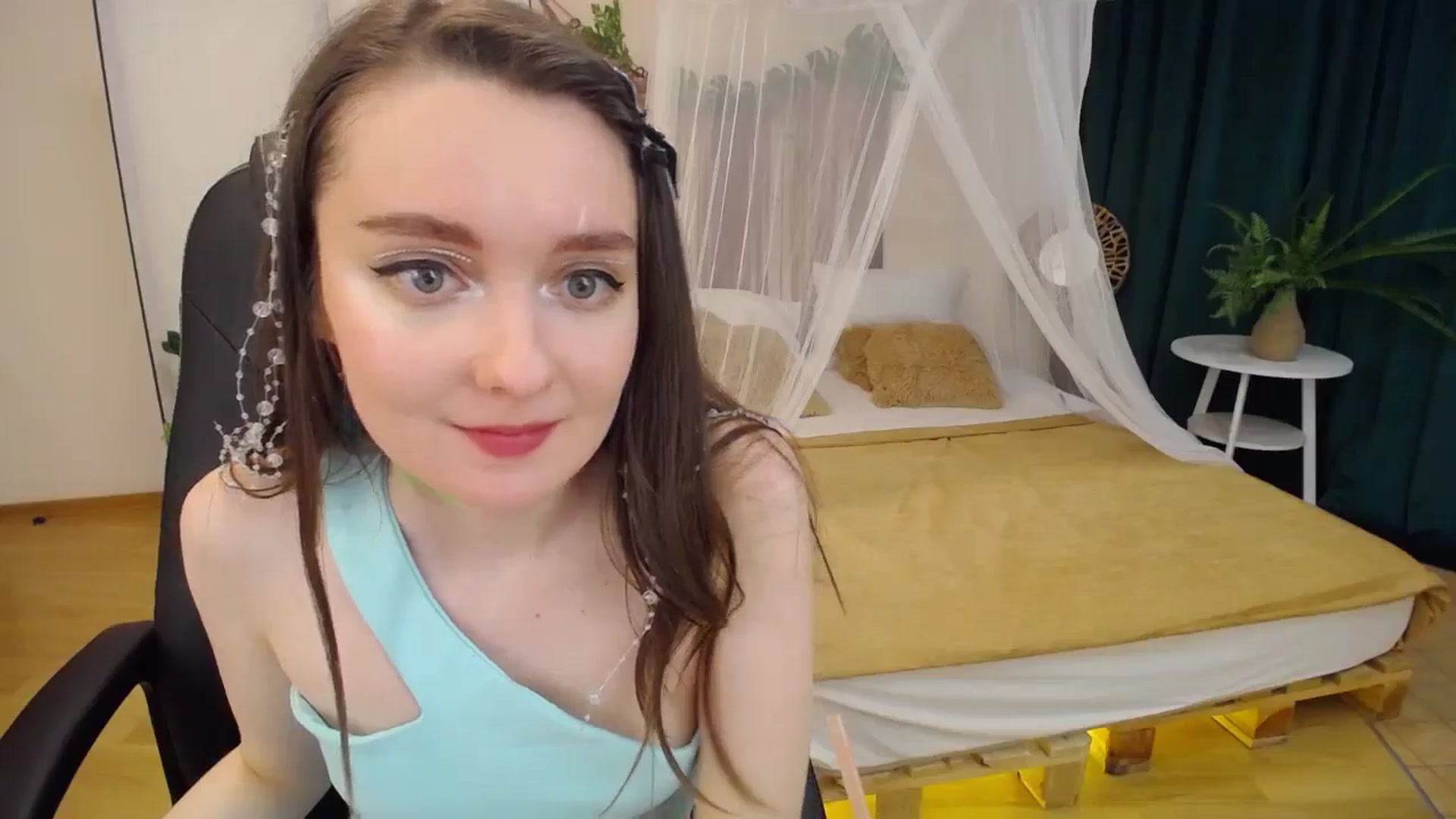 Gallery image thumbnail from Milim_Nava's myfreecams stream on, 11/06/2024, 09:03 image 14 of 20