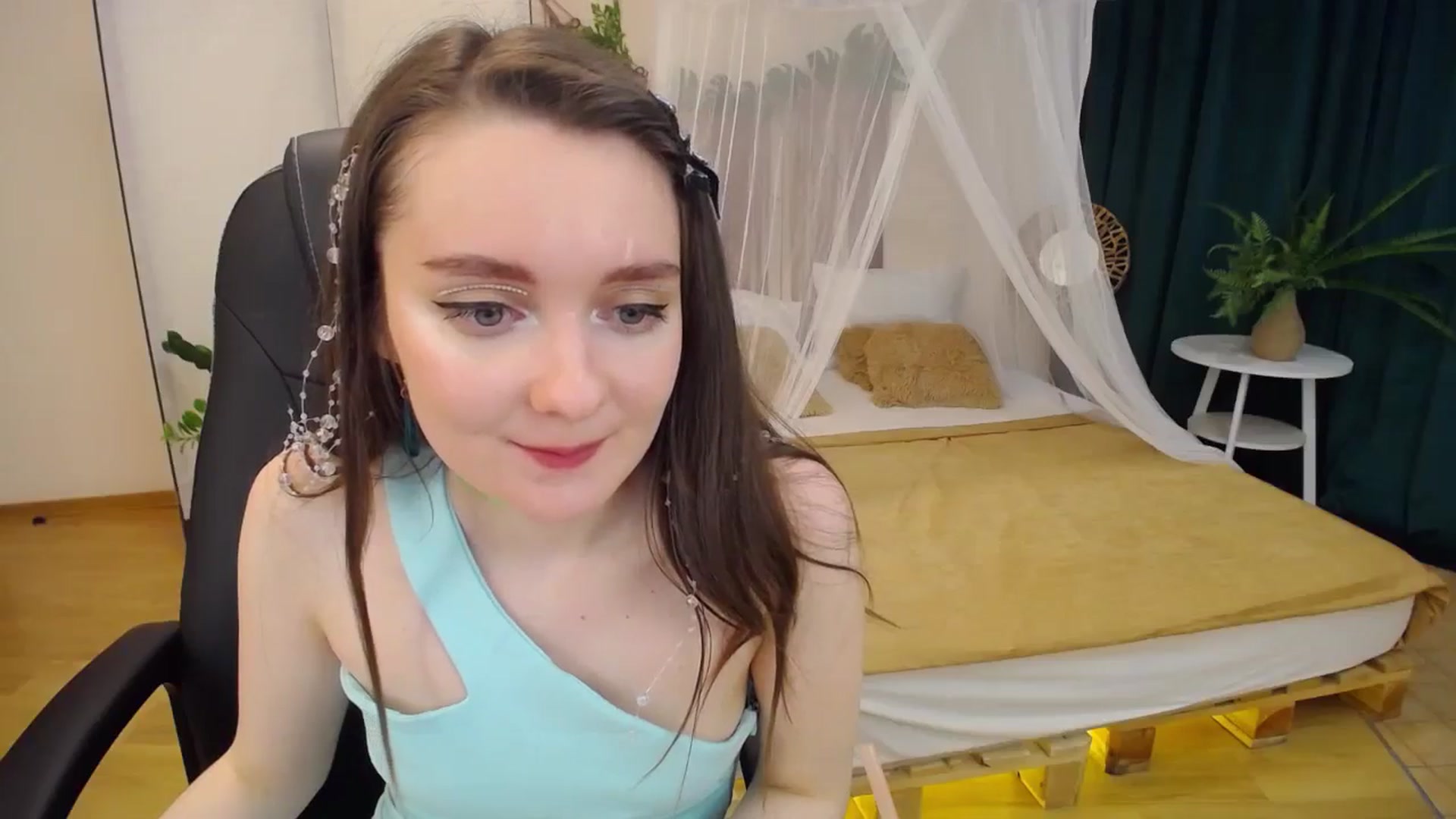 Gallery image thumbnail from Milim_Nava's myfreecams stream on, 11/06/2024, 09:03 image 13 of 20