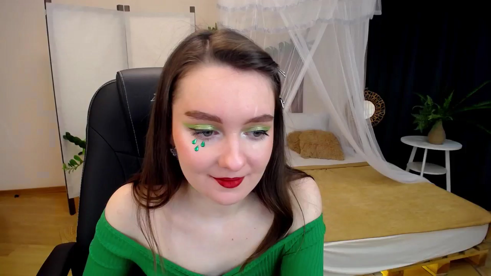 Gallery image thumbnail from Milim_Nava's myfreecams stream on, 11/08/2024, 11:11 image 16 of 20