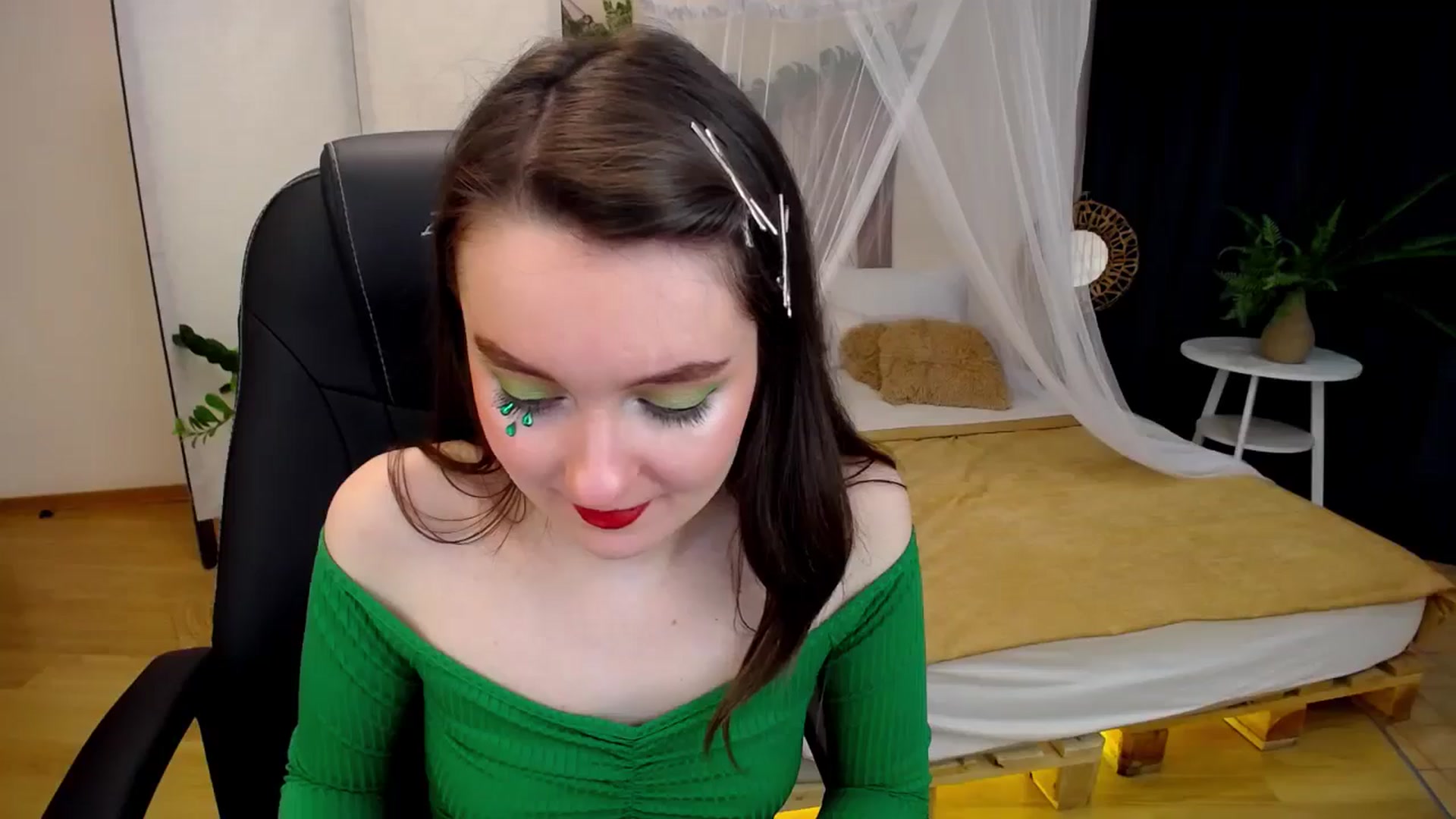 Gallery image thumbnail from Milim_Nava's myfreecams stream on, 11/08/2024, 12:08 image 11 of 20