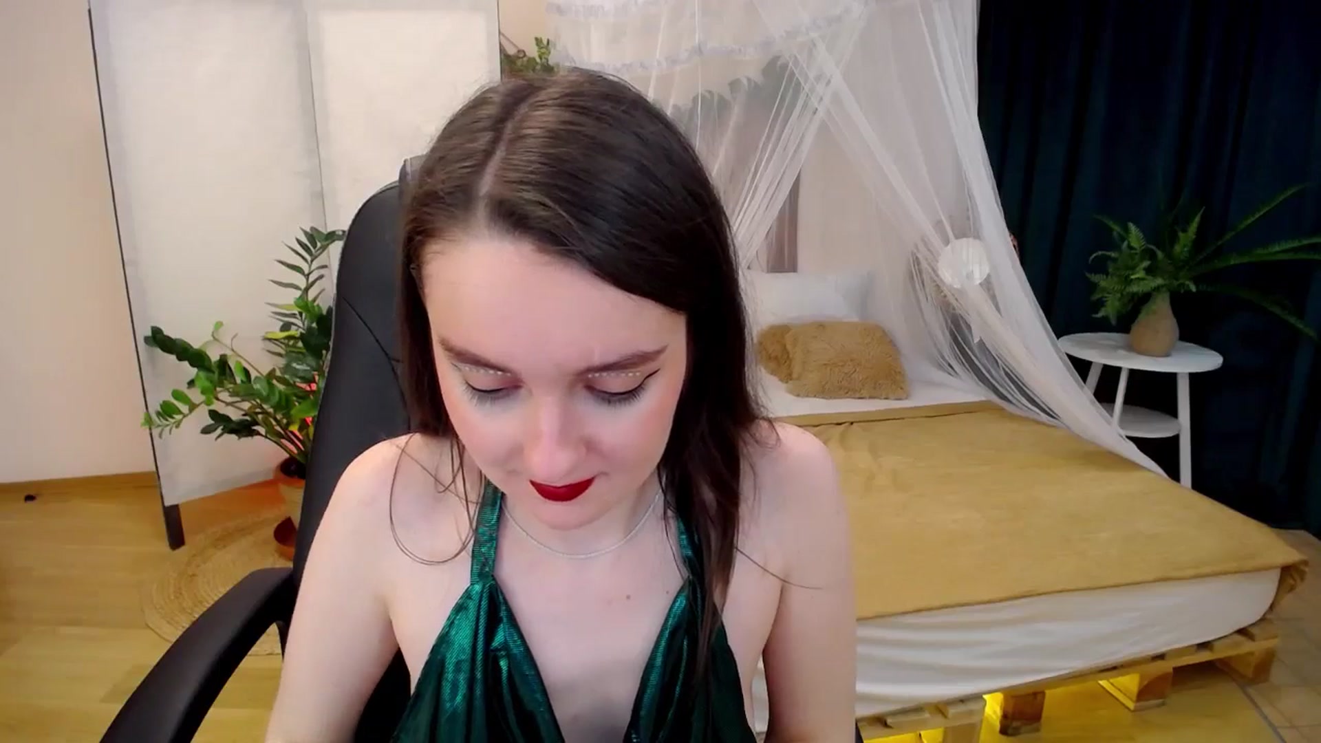 Gallery image thumbnail from Milim_Nava's myfreecams stream on, 11/14/2024, 09:19 image 15 of 20
