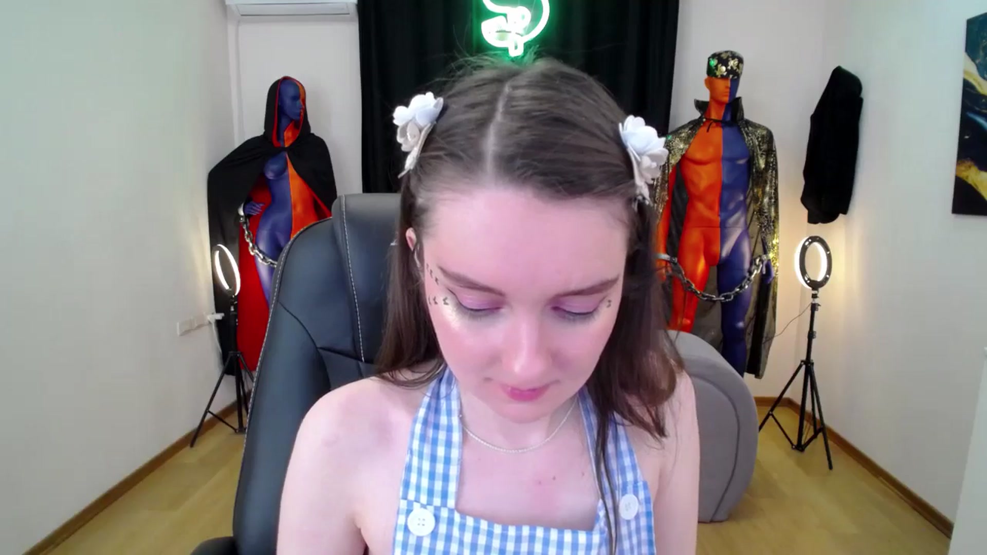 Gallery image thumbnail from Milim_Nava's myfreecams stream on, 11/15/2024, 10:45 image 8 of 20