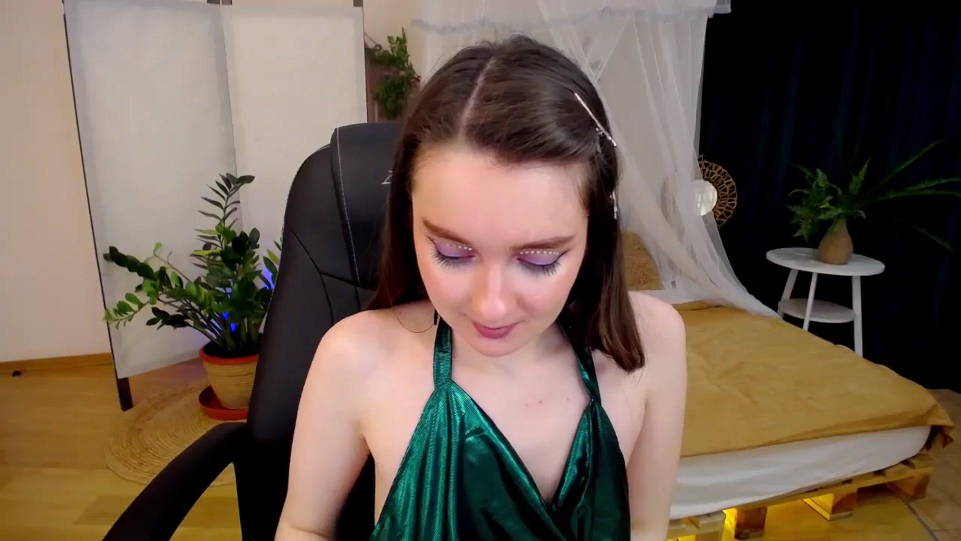 Gallery image thumbnail from Milim_Nava's myfreecams stream on, 11/16/2024, 10:16 image 15 of 20