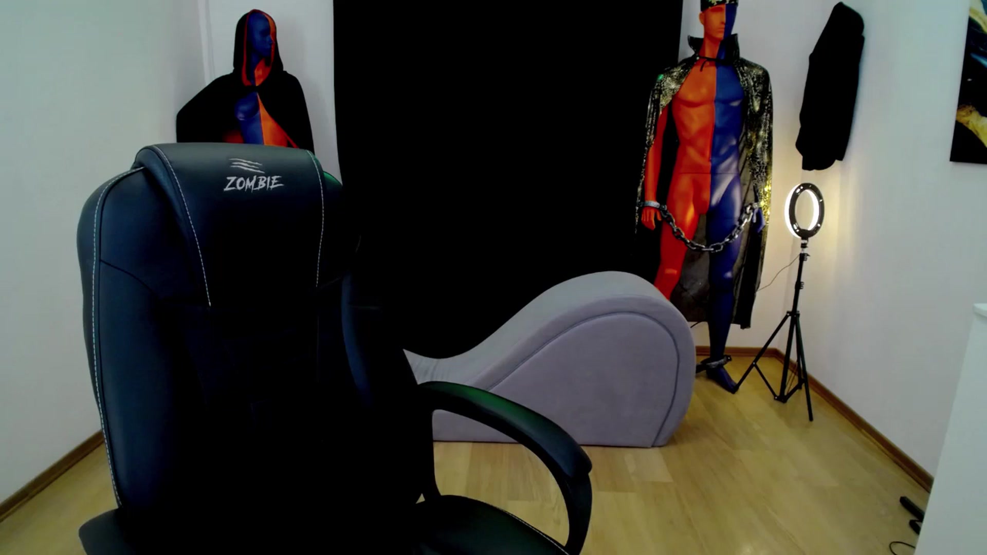 Gallery image thumbnail from Milim_Nava's myfreecams stream on, 11/17/2024, 23:00 image 3 of 20