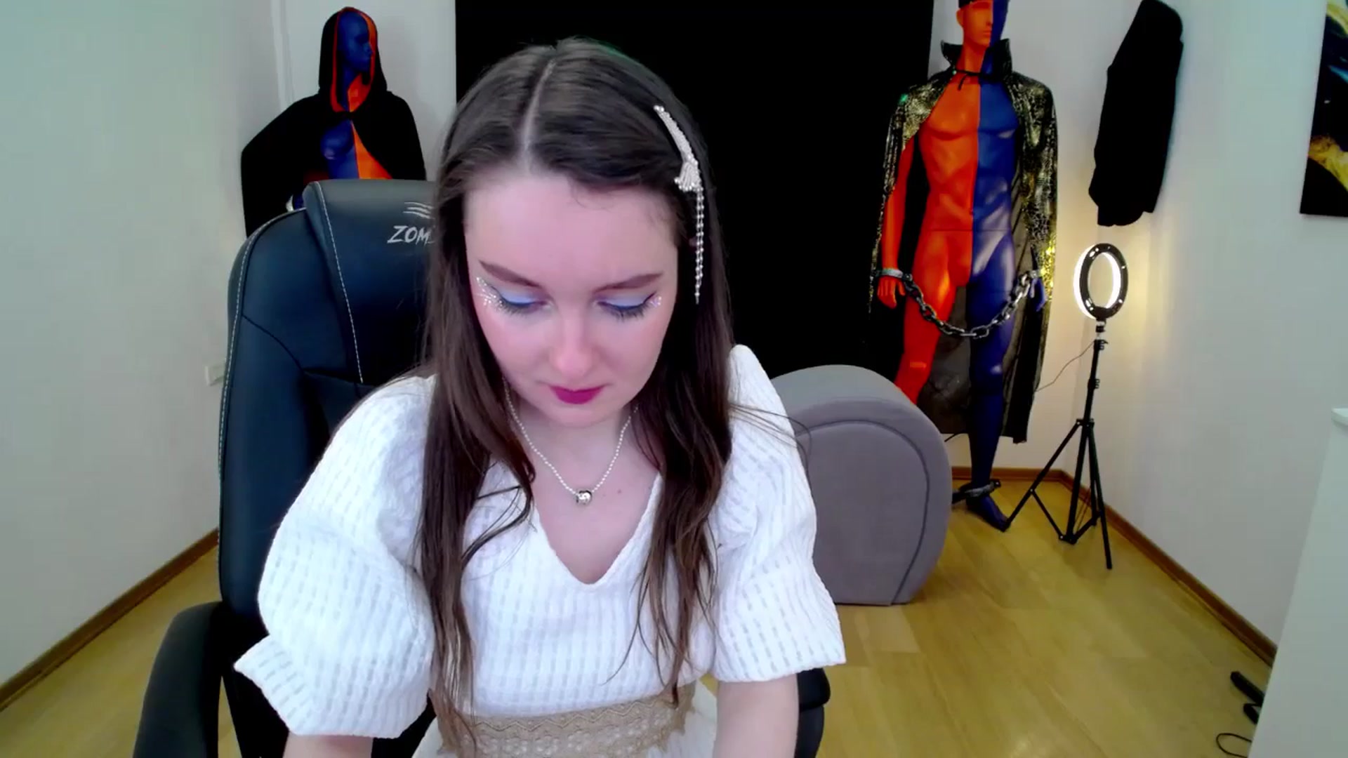 Gallery image thumbnail from Milim_Nava's myfreecams stream on, 11/17/2024, 23:00 image 12 of 20
