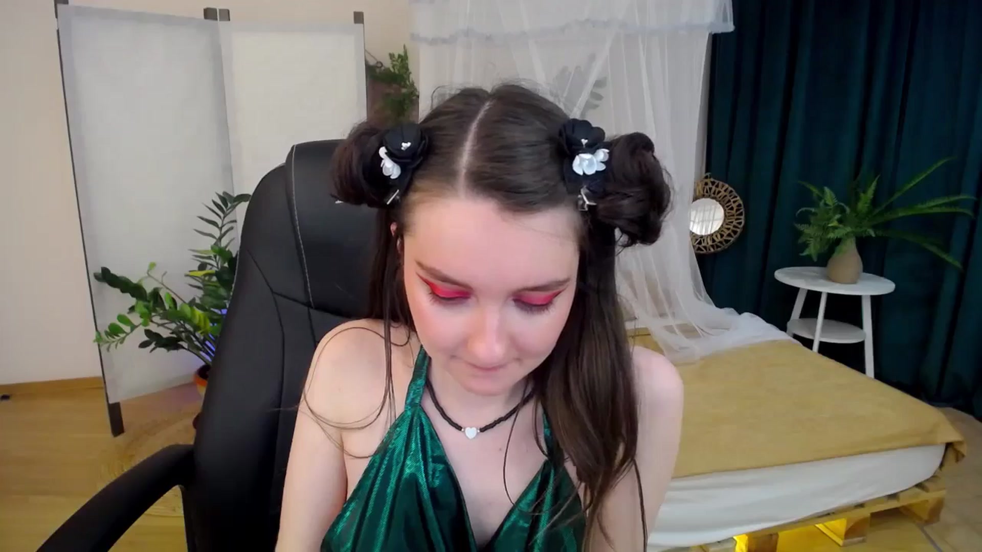 Gallery image thumbnail from Milim_Nava's myfreecams stream on, 11/19/2024, 01:46 image 17 of 20
