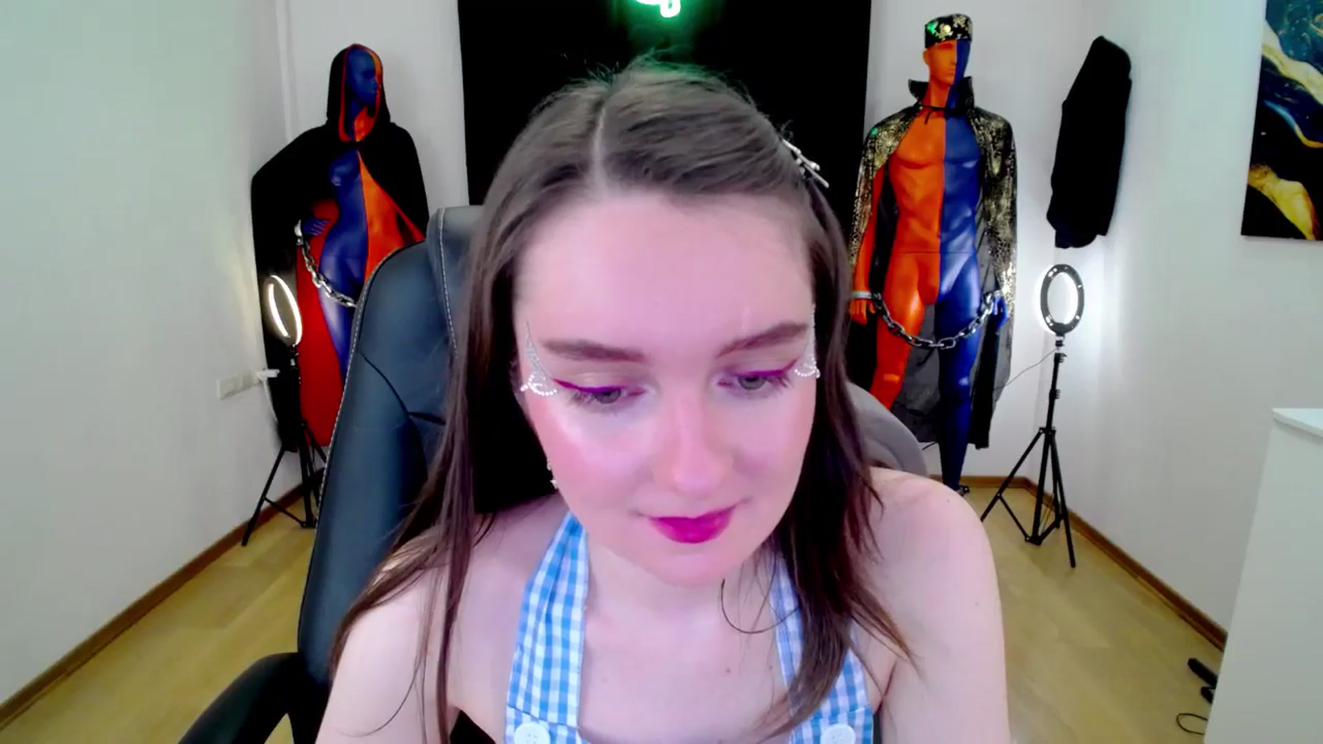 Gallery image thumbnail from Milim_Nava's myfreecams stream on, 11/20/2024, 11:14 image 6 of 20