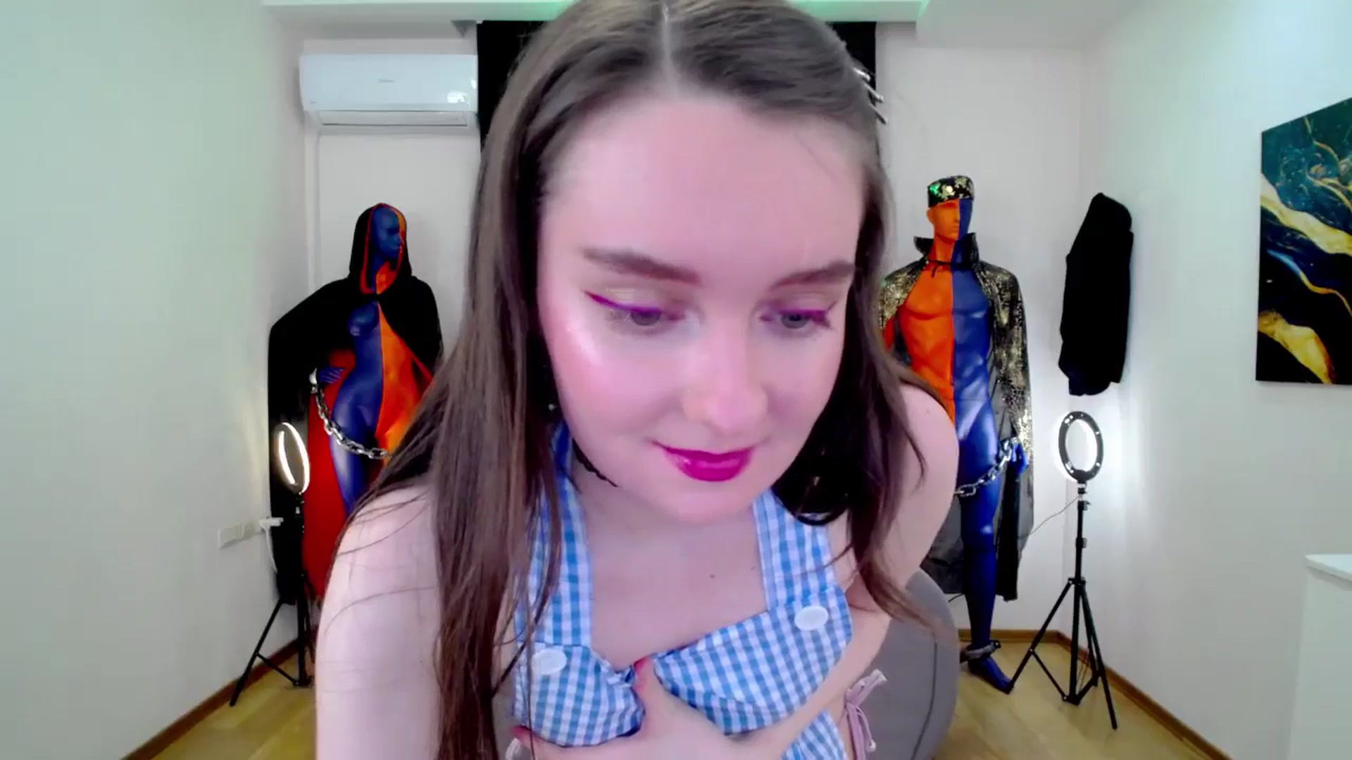 Gallery image thumbnail from Milim_Nava's myfreecams stream on, 11/20/2024, 11:14 image 18 of 20