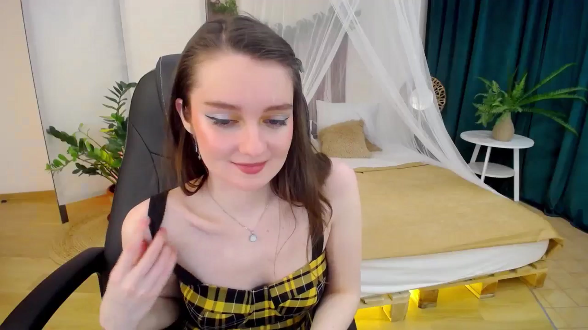 Gallery image thumbnail from Milim_Nava's myfreecams stream on, 11/21/2024, 08:43 image 14 of 20